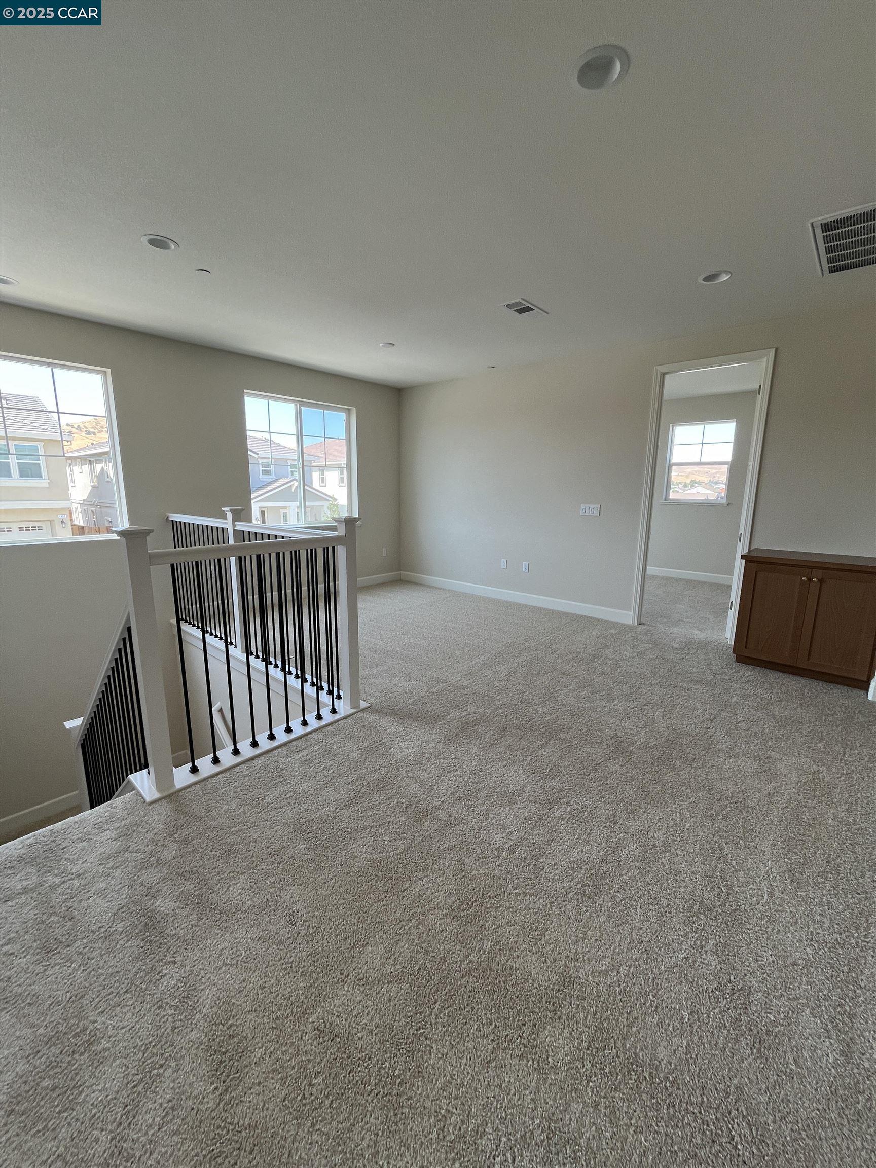 131 Orchard Way, Pittsburg, California 94565, 5 Bedrooms Bedrooms, 9 Rooms Rooms,3 BathroomsBathrooms,Residential,For Sale,131 Orchard Way,41103222