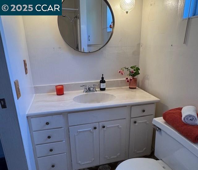 572 Meek Avenue, Hayward, California 94541, 2 Bedrooms Bedrooms, 8 Rooms Rooms,2 BathroomsBathrooms,Residential,For Sale,572 Meek Avenue,41103223