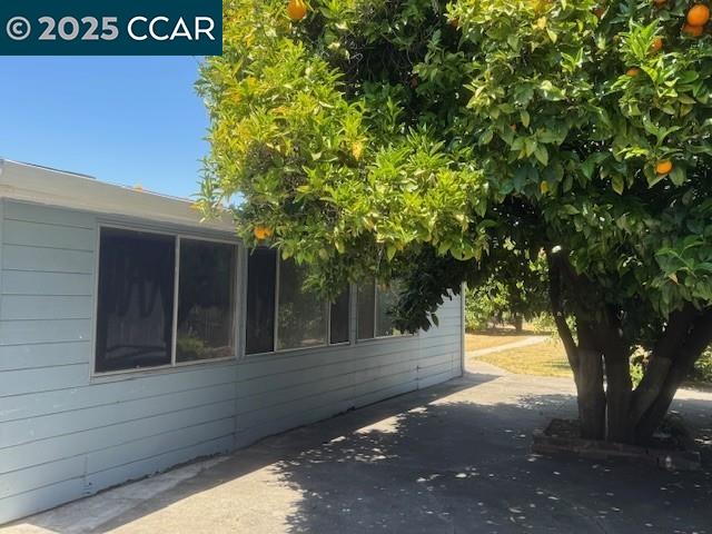 572 Meek Avenue, Hayward, California 94541, 2 Bedrooms Bedrooms, 8 Rooms Rooms,2 BathroomsBathrooms,Residential,For Sale,572 Meek Avenue,41103223