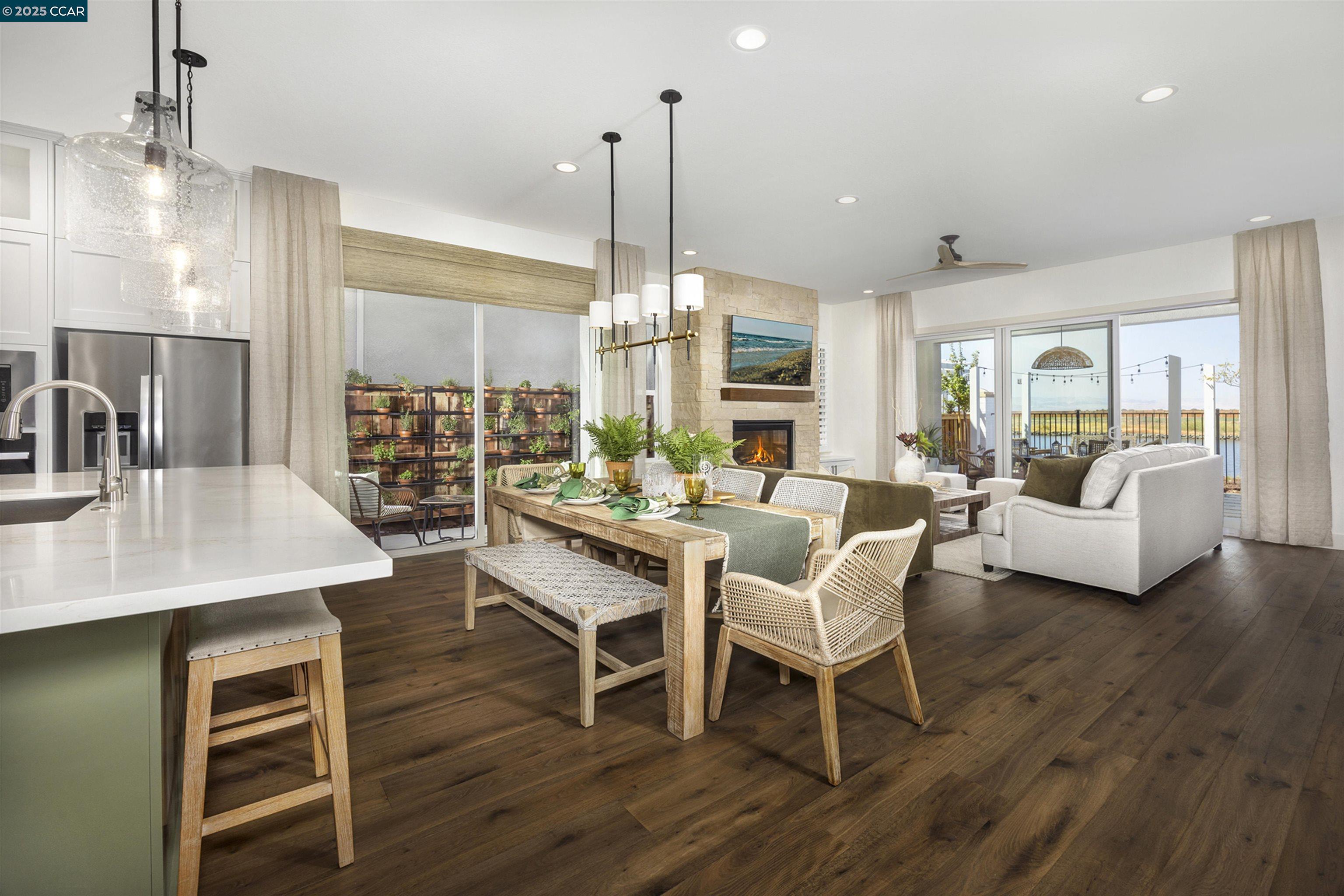 Detail Gallery Image 5 of 16 For 17576 Bushwick Lane, Lathrop,  CA 95330 - 5 Beds | 3/5 Baths
