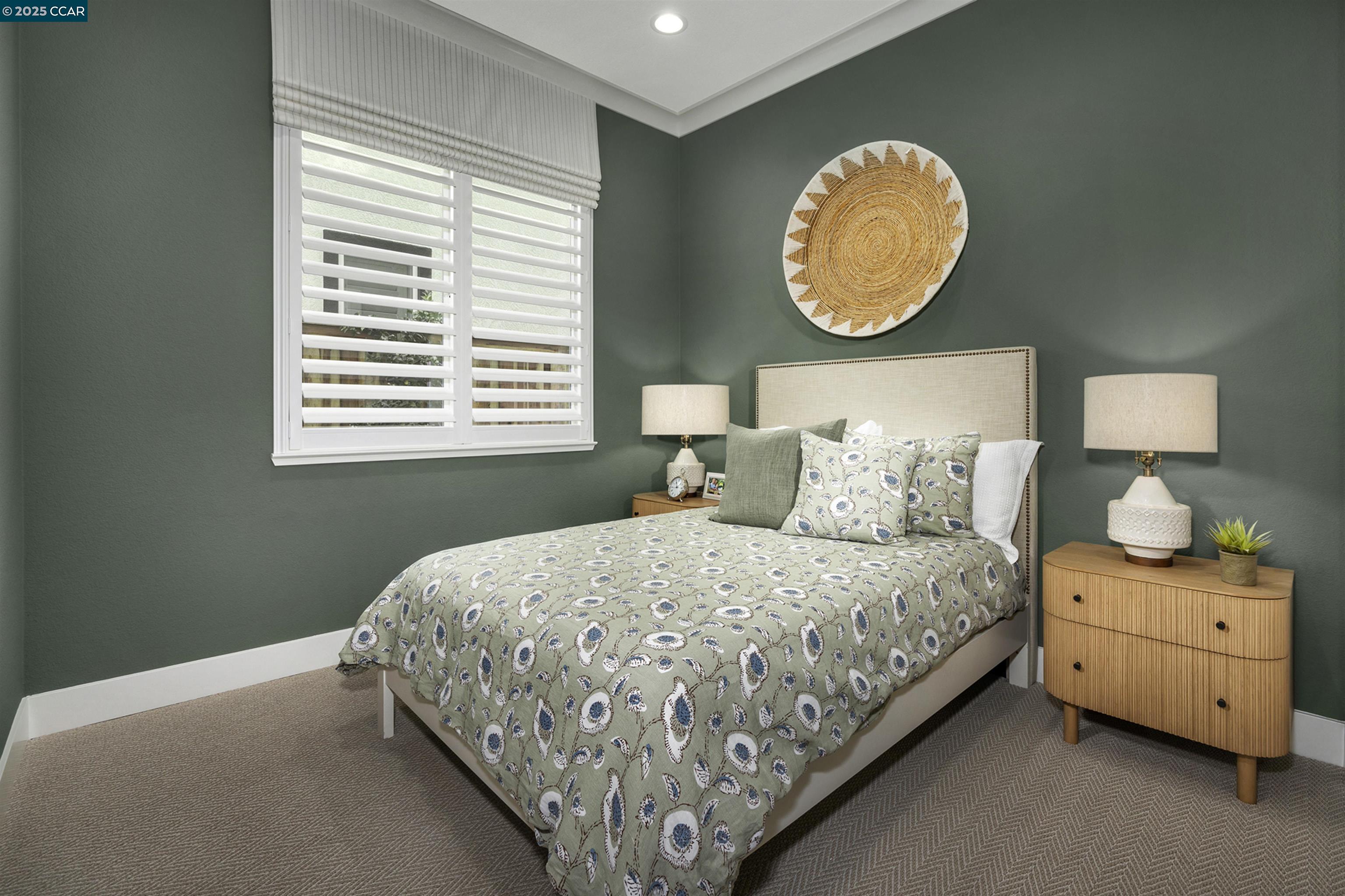 Detail Gallery Image 9 of 16 For 17576 Bushwick Lane, Lathrop,  CA 95330 - 5 Beds | 3/5 Baths