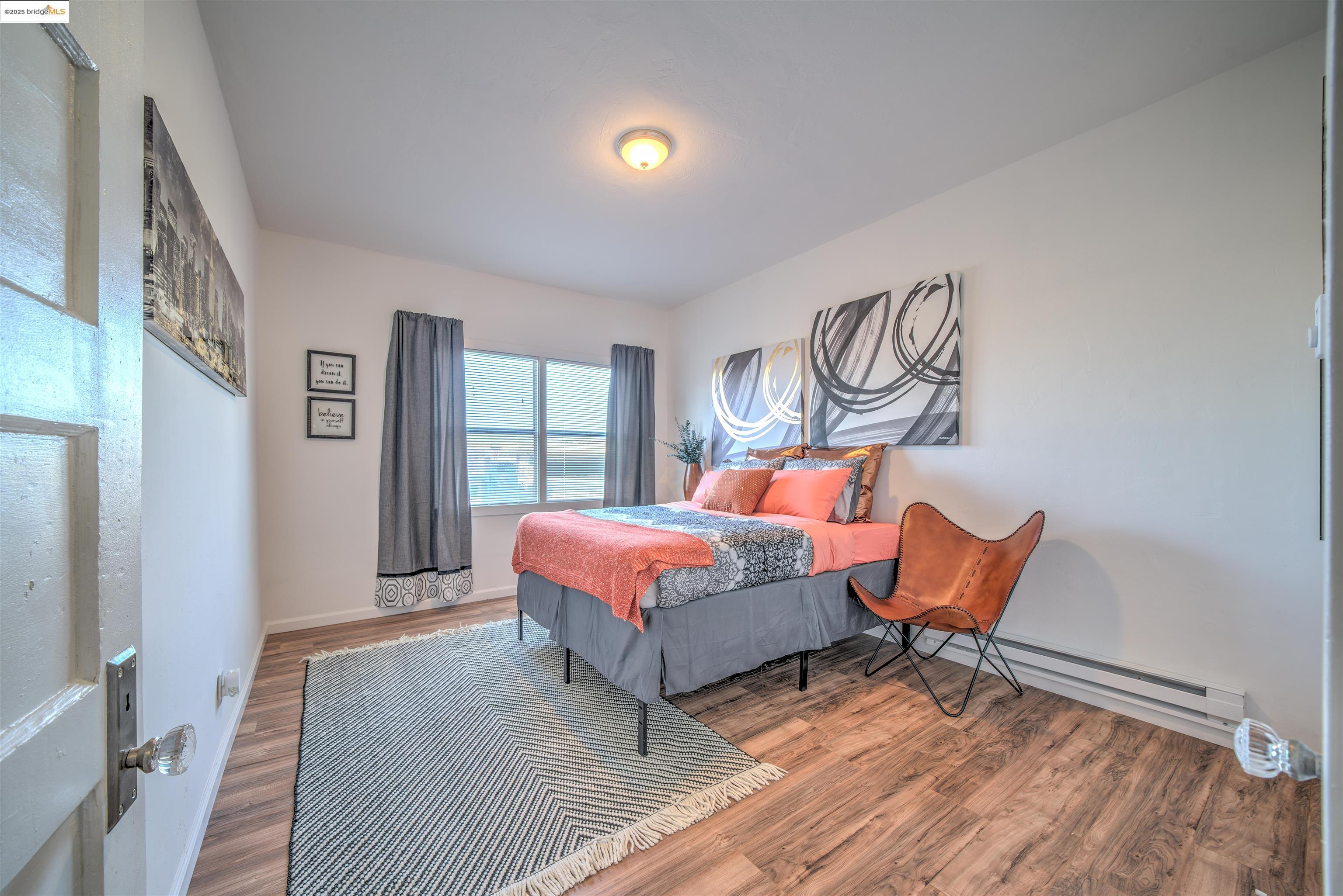 1049 43rd Street, Emeryville, California 94608, ,Commercial Sale,For Sale,1049 43rd Street,41103228