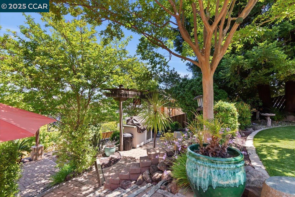 Detail Gallery Image 40 of 43 For 65 Saint Thomas, Pleasant Hill,  CA 94523 - 4 Beds | 2/1 Baths