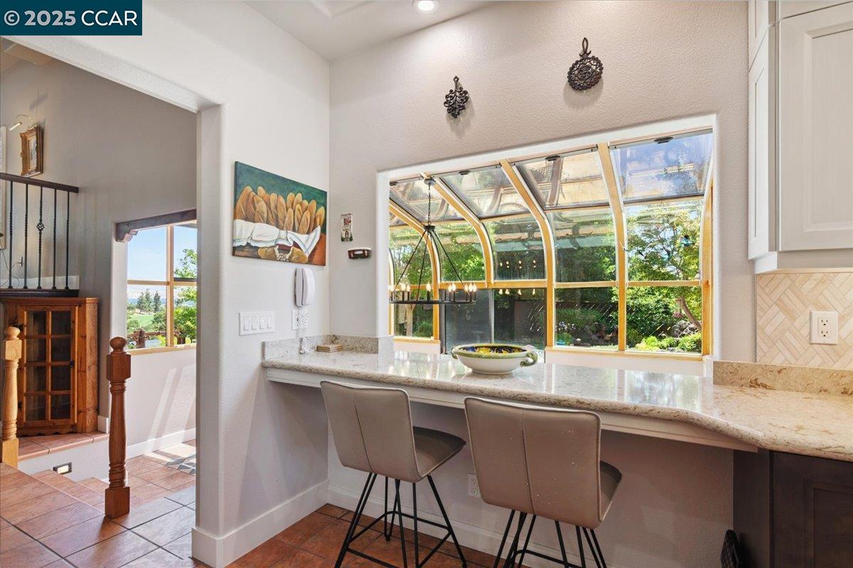 Detail Gallery Image 10 of 43 For 65 Saint Thomas, Pleasant Hill,  CA 94523 - 4 Beds | 2/1 Baths