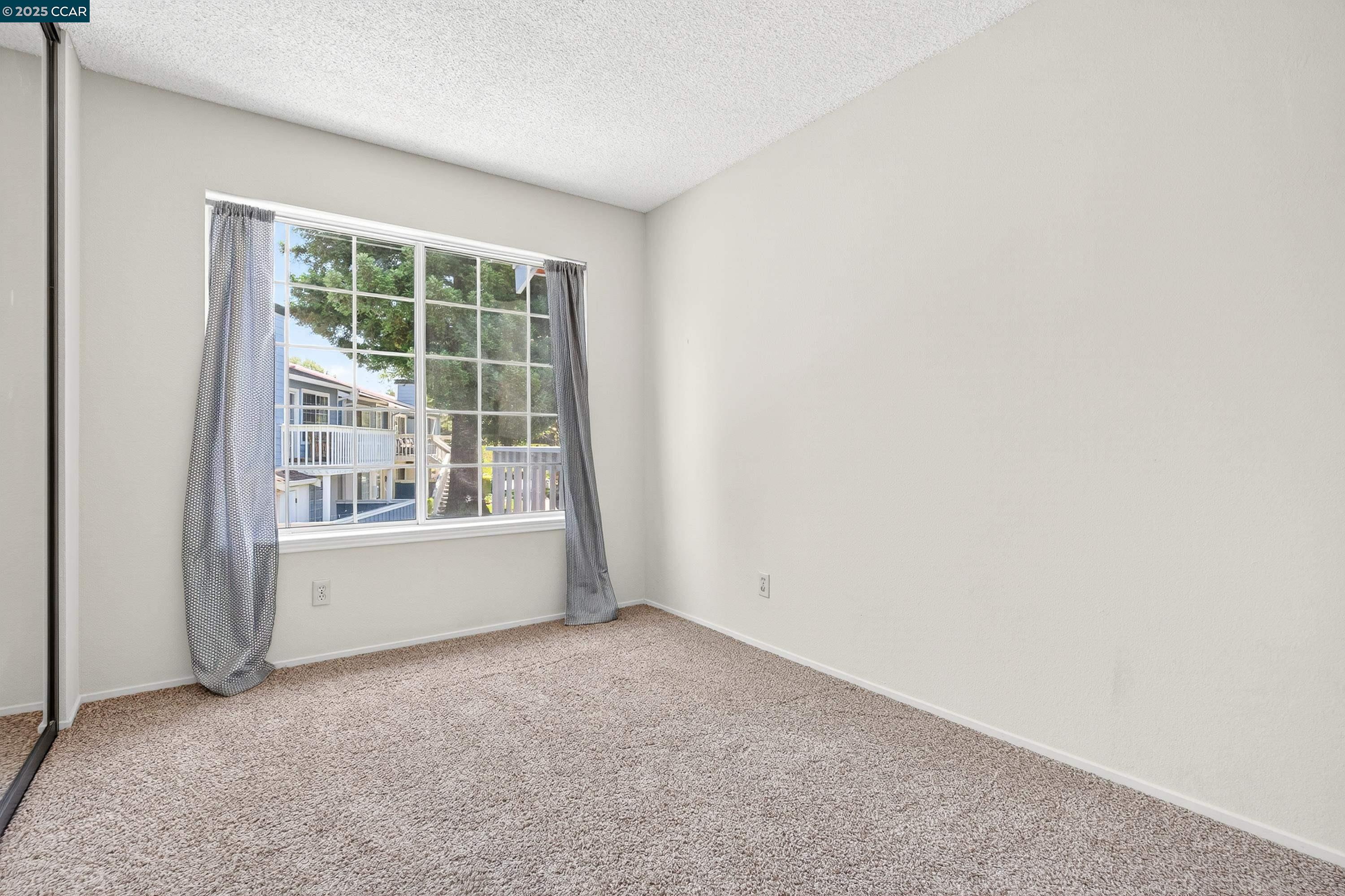 Photo #32: 41103230 Listing: Photo #32