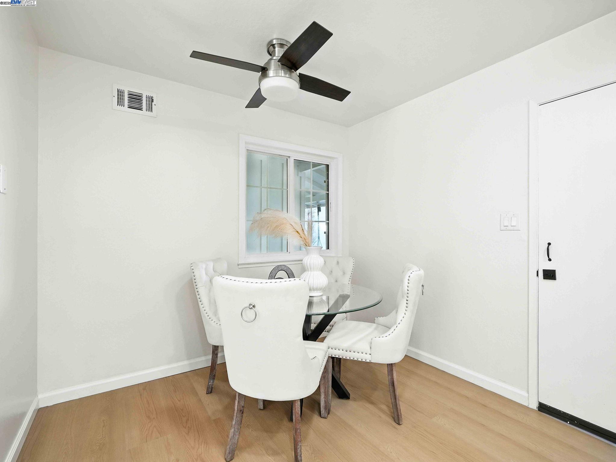 Detail Gallery Image 11 of 42 For 3282 Canterbury Ct, Fremont,  CA 94536 - 3 Beds | 2 Baths