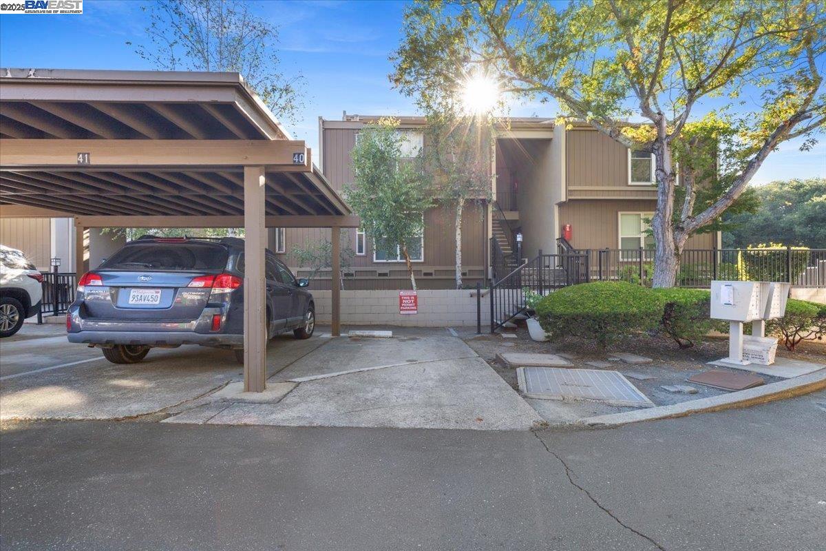 MLS: 41103232 Condo For Sale