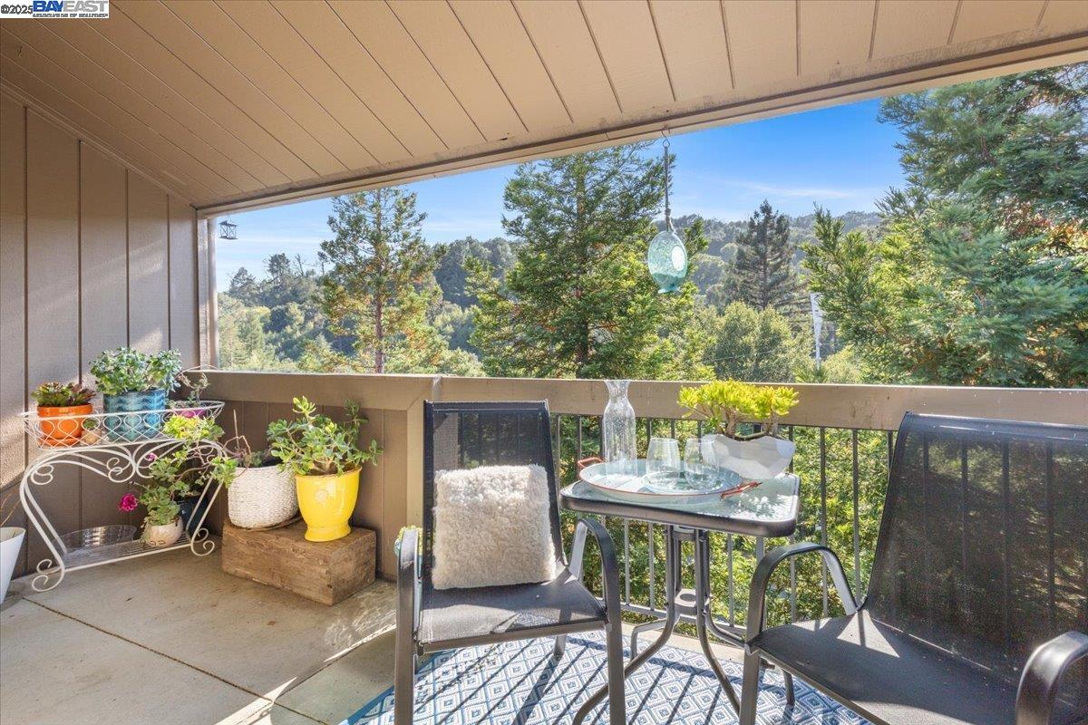 Detail Gallery Image 29 of 44 For 2067 Ascot Dr #245,  Moraga,  CA 94556 - 1 Beds | 1 Baths