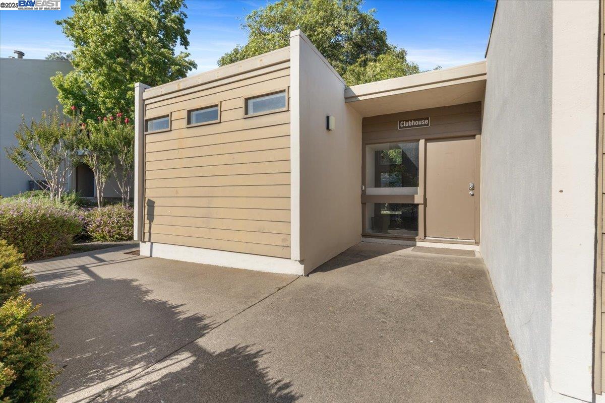 Detail Gallery Image 30 of 44 For 2067 Ascot Dr #245,  Moraga,  CA 94556 - 1 Beds | 1 Baths