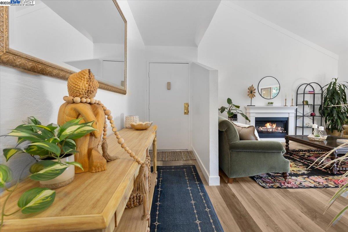 Photo #5: 41103232 Listing 