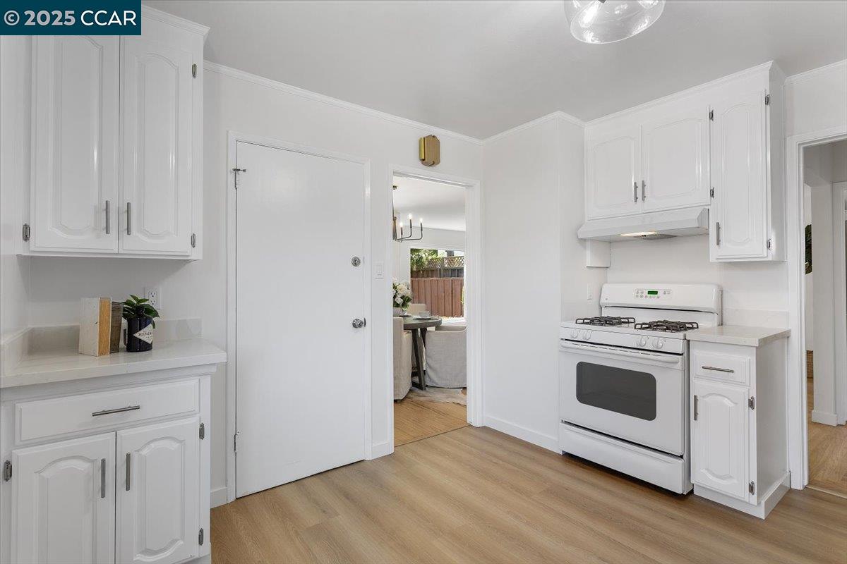 3154 Dominic Dr, Castro Valley, California 94546, 3 Bedrooms Bedrooms, 5 Rooms Rooms,1 BathroomBathrooms,Residential,For Sale,3154 Dominic Dr,41103233