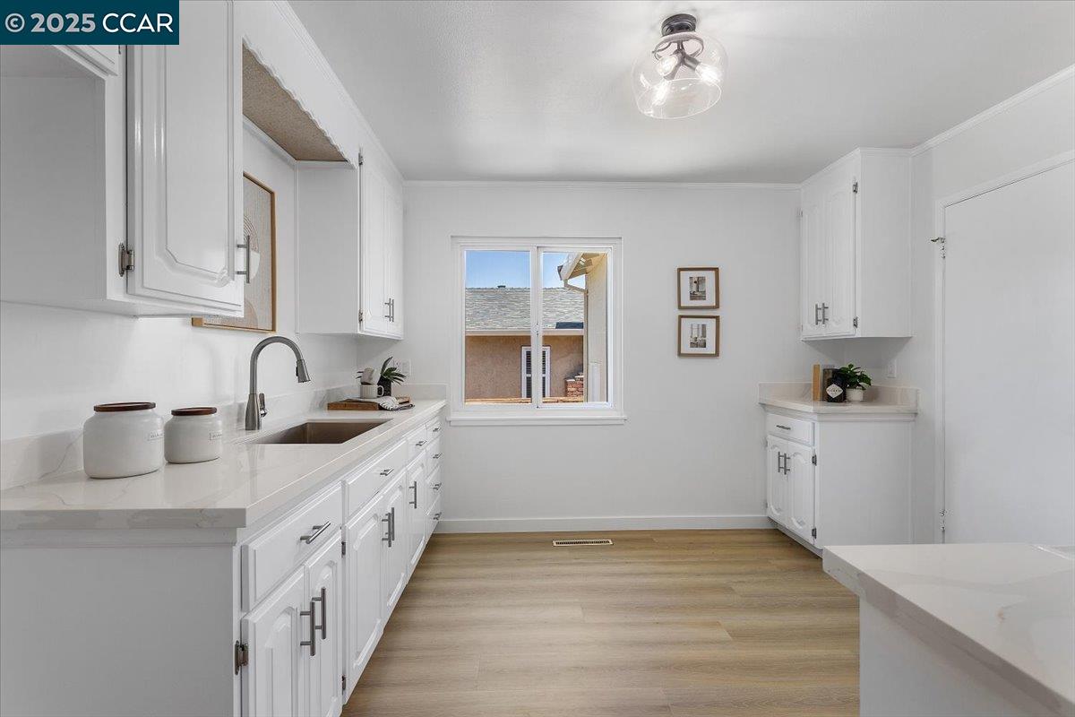 3154 Dominic Dr, Castro Valley, California 94546, 3 Bedrooms Bedrooms, 5 Rooms Rooms,1 BathroomBathrooms,Residential,For Sale,3154 Dominic Dr,41103233