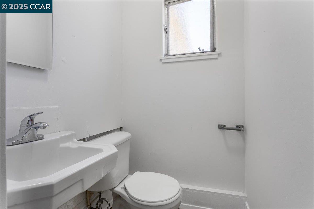3154 Dominic Dr, Castro Valley, California 94546, 3 Bedrooms Bedrooms, 5 Rooms Rooms,1 BathroomBathrooms,Residential,For Sale,3154 Dominic Dr,41103233