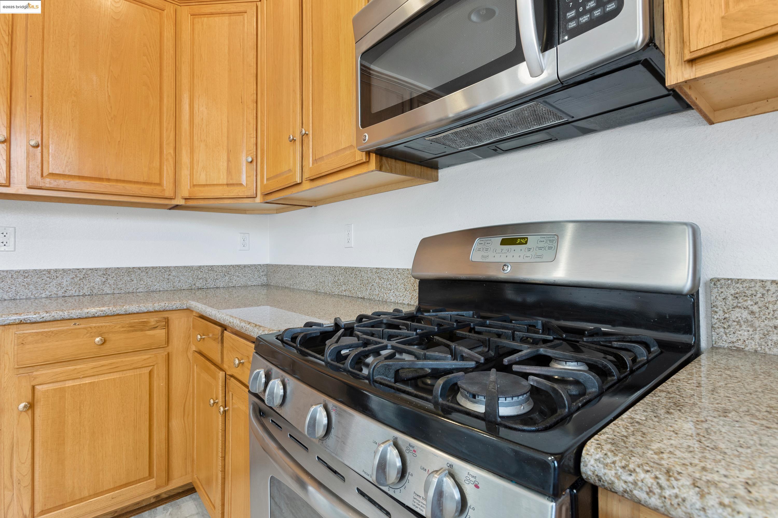Detail Gallery Image 15 of 25 For 1641 Tucson Circle, Suisun City,  CA 94585 - 3 Beds | 2/1 Baths
