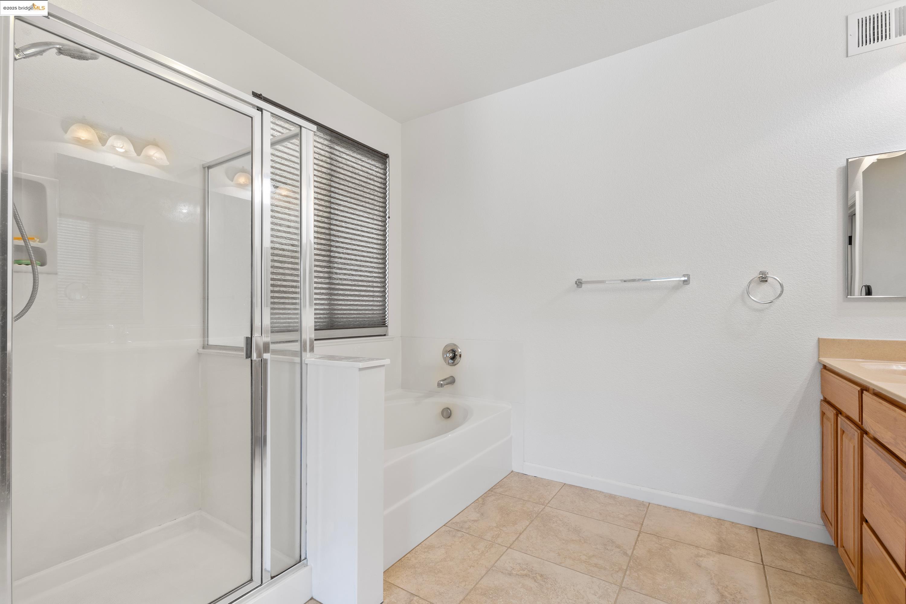 Detail Gallery Image 23 of 25 For 1641 Tucson Circle, Suisun City,  CA 94585 - 3 Beds | 2/1 Baths