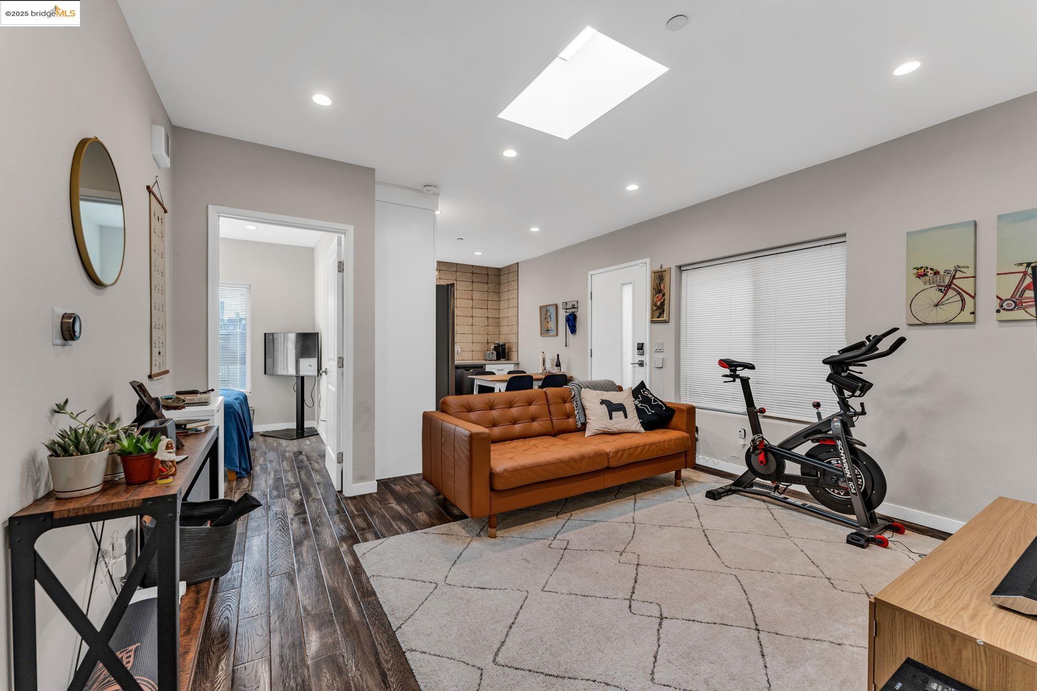 770-772 55th St, Oakland, California 94609, ,Residential Income,For Sale,770-772 55th St,41103238