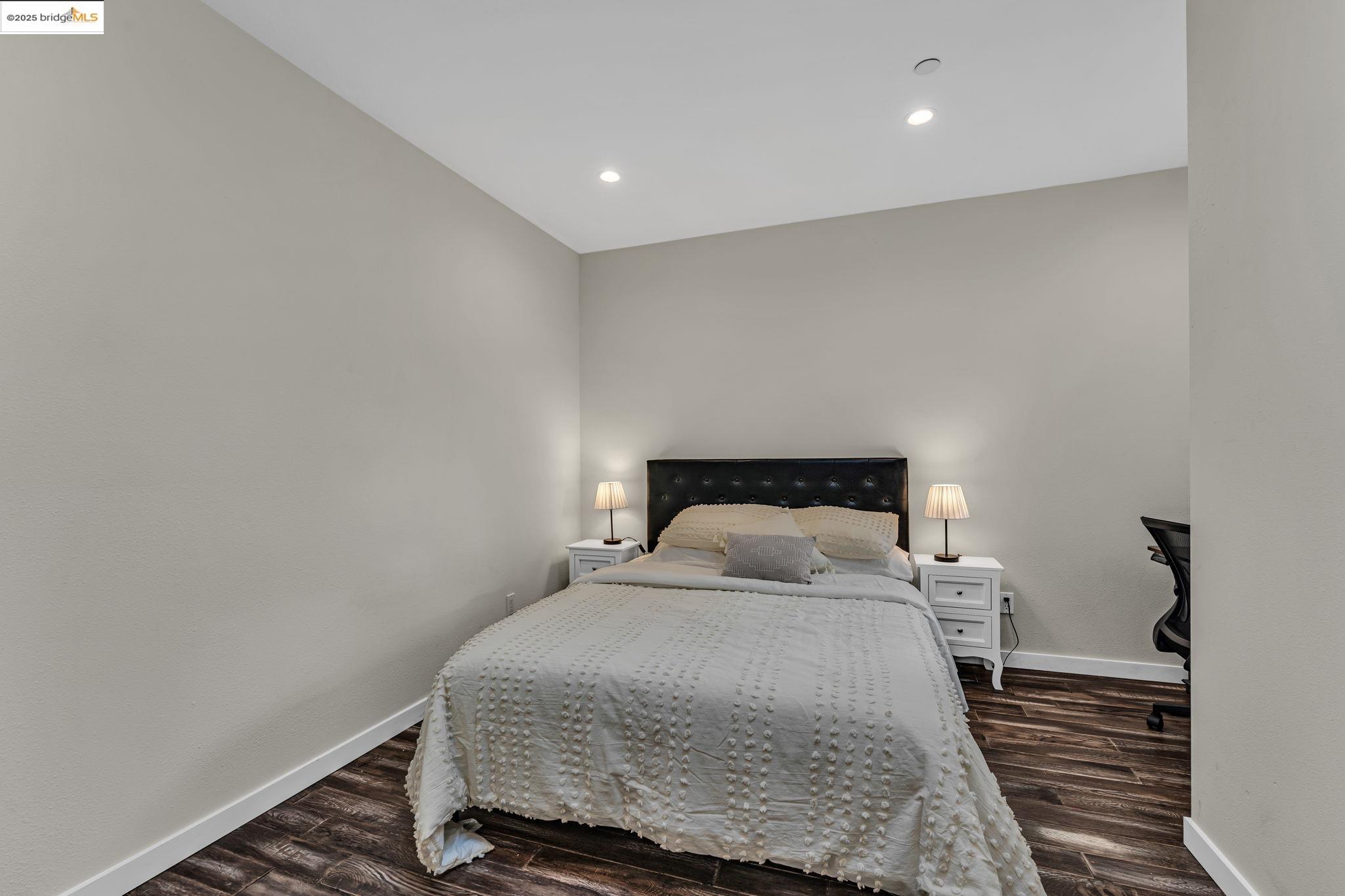 770-772 55th St, Oakland, California 94609, ,Residential Income,For Sale,770-772 55th St,41103238