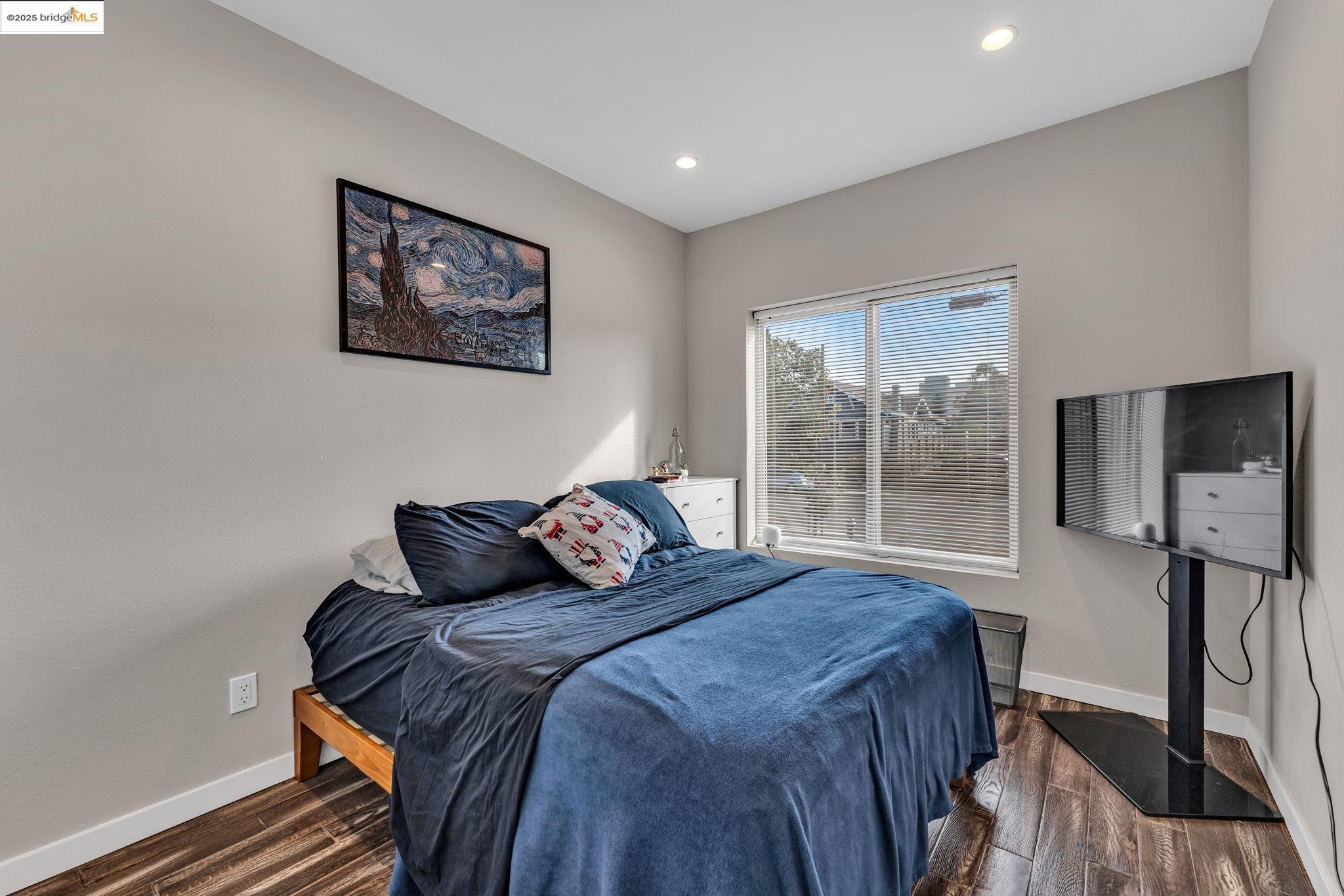 770-772 55th St, Oakland, California 94609, ,Residential Income,For Sale,770-772 55th St,41103238
