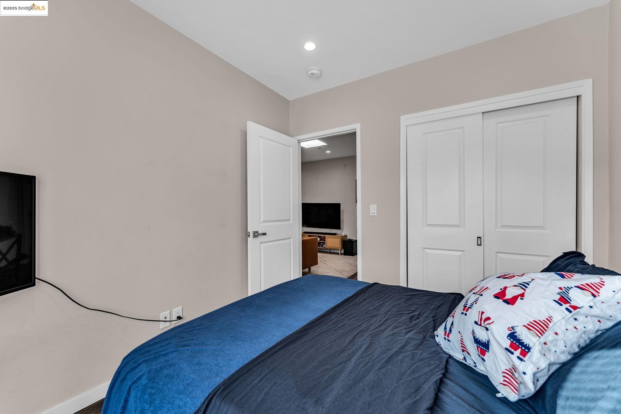 770-772 55th St, Oakland, California 94609, ,Residential Income,For Sale,770-772 55th St,41103238