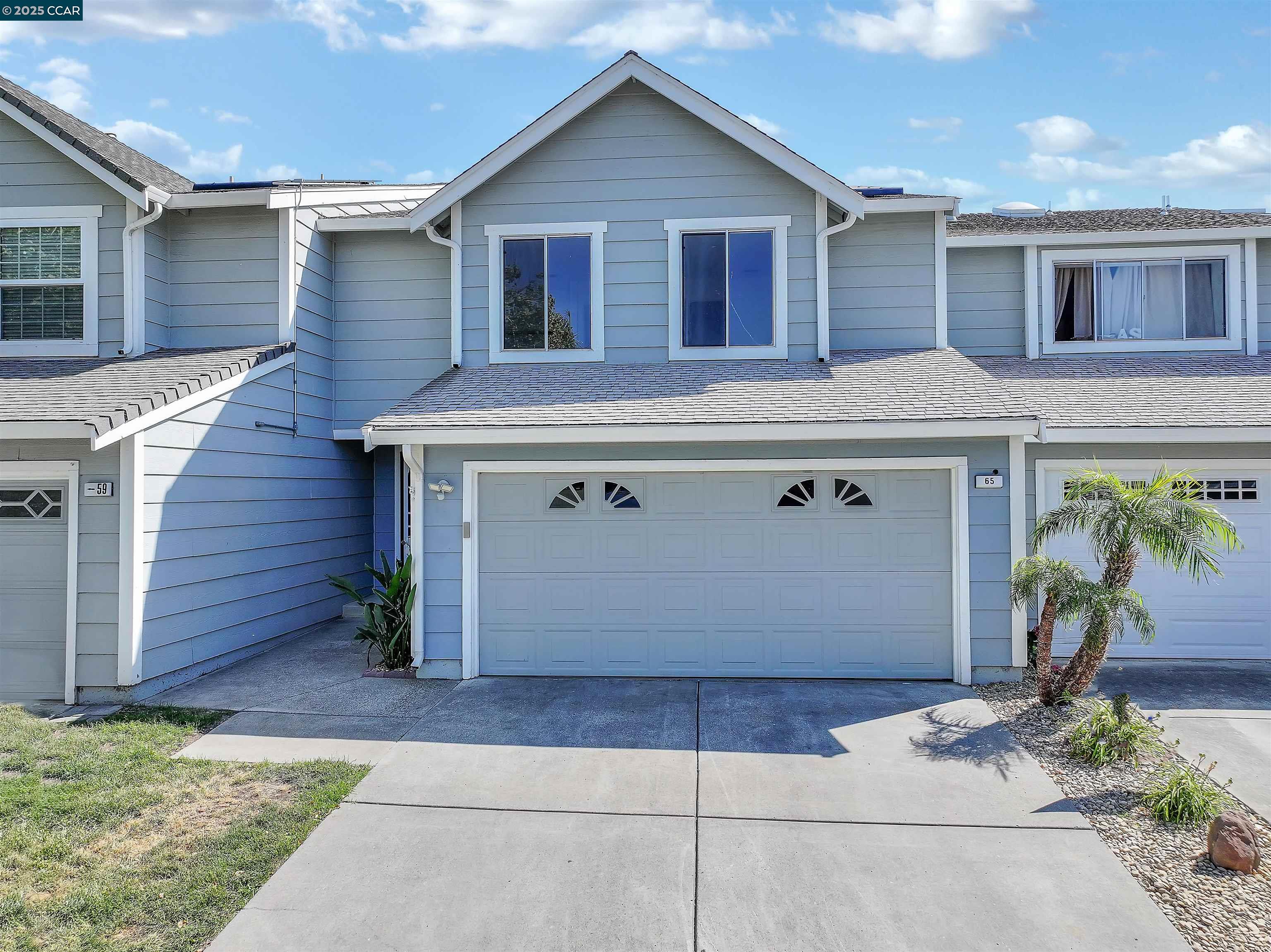 More Details about MLS # 41103240 : 65 EDGEWATER PL
