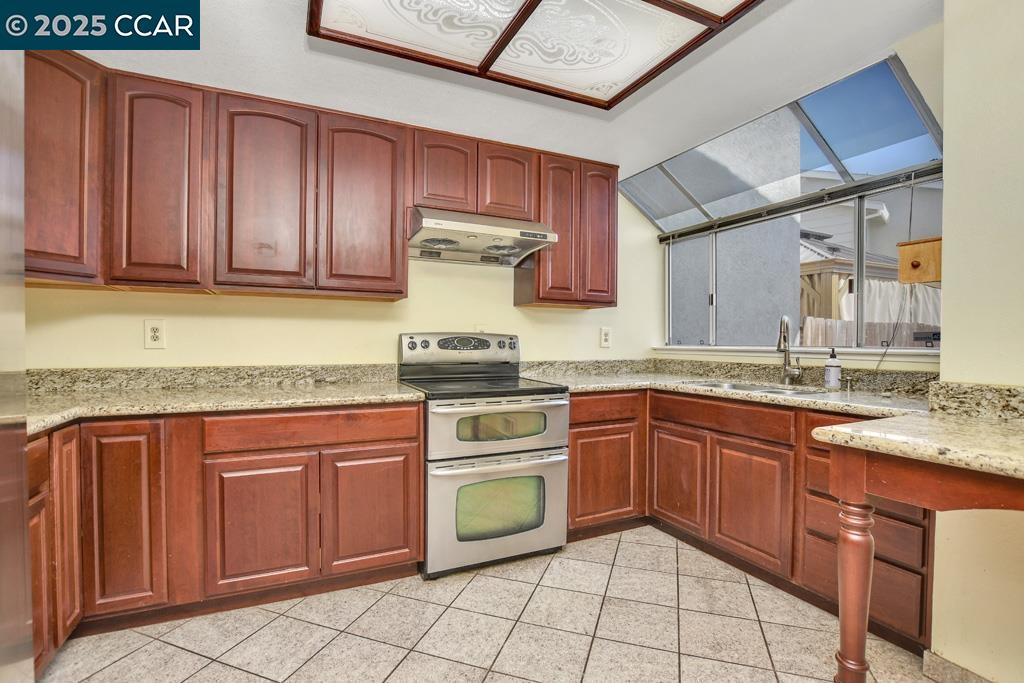 65 Edgewater Pl, Pittsburg, California 94565, 4 Bedrooms Bedrooms, 8 Rooms Rooms,2 BathroomsBathrooms,Residential,For Sale,65 Edgewater Pl,41103240