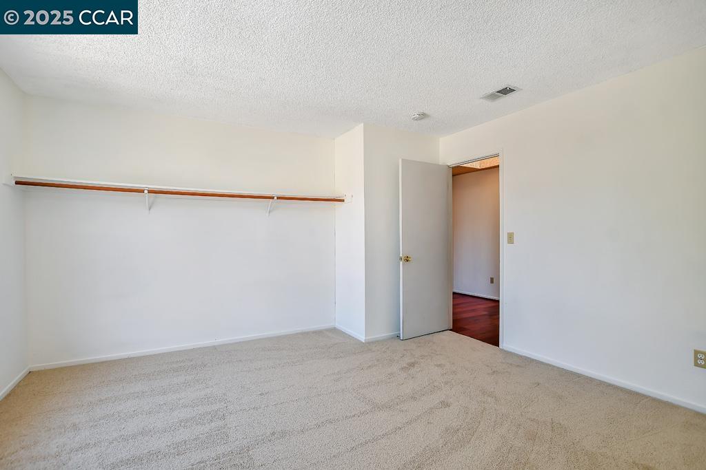 65 Edgewater Pl, Pittsburg, California 94565, 4 Bedrooms Bedrooms, 8 Rooms Rooms,2 BathroomsBathrooms,Residential,For Sale,65 Edgewater Pl,41103240