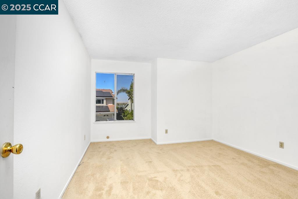 65 Edgewater Pl, Pittsburg, California 94565, 4 Bedrooms Bedrooms, 8 Rooms Rooms,2 BathroomsBathrooms,Residential,For Sale,65 Edgewater Pl,41103240