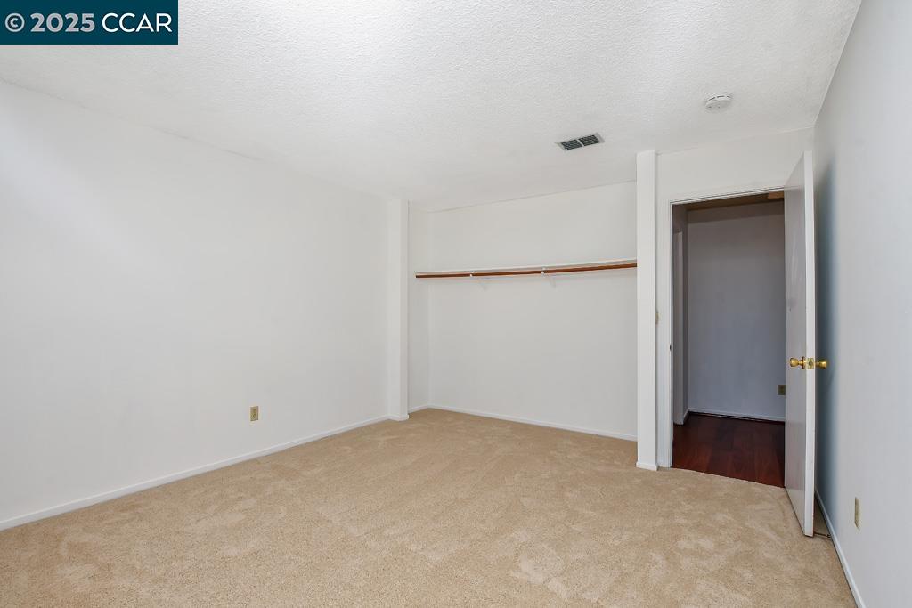 65 Edgewater Pl, Pittsburg, California 94565, 4 Bedrooms Bedrooms, 8 Rooms Rooms,2 BathroomsBathrooms,Residential,For Sale,65 Edgewater Pl,41103240