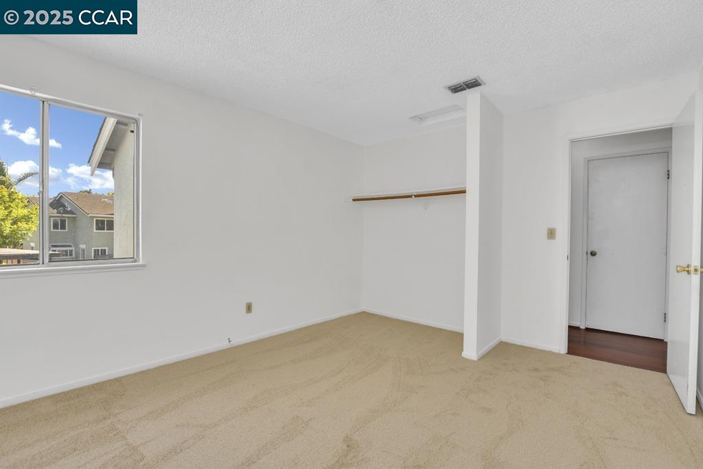 65 Edgewater Pl, Pittsburg, California 94565, 4 Bedrooms Bedrooms, 8 Rooms Rooms,2 BathroomsBathrooms,Residential,For Sale,65 Edgewater Pl,41103240