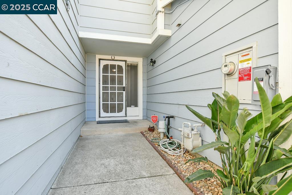 65 Edgewater Pl, Pittsburg, California 94565, 4 Bedrooms Bedrooms, 8 Rooms Rooms,2 BathroomsBathrooms,Residential,For Sale,65 Edgewater Pl,41103240