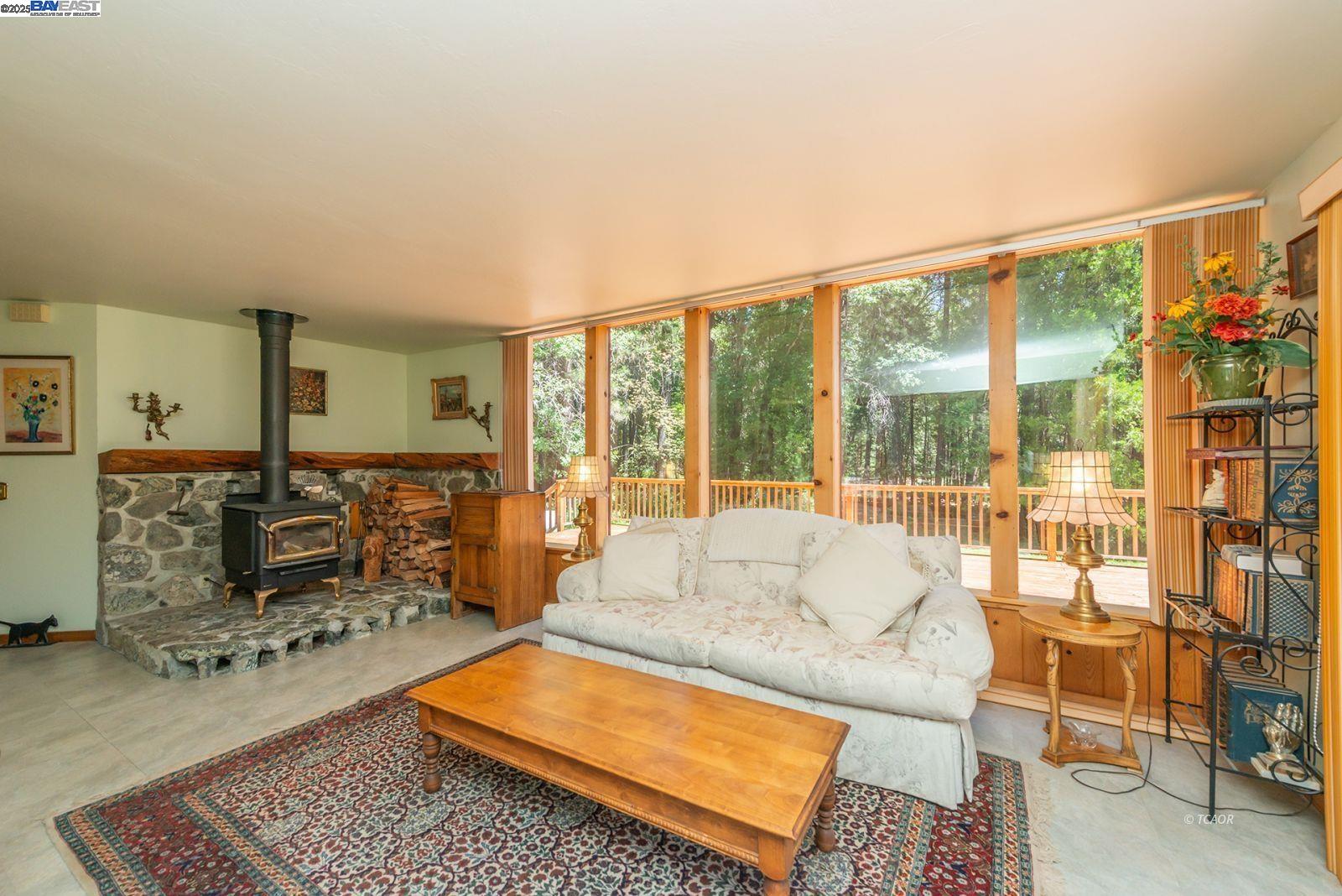 30 Dorleska Ct., Trinity Center, California 96091, 2 Bedrooms Bedrooms, 8 Rooms Rooms,2 BathroomsBathrooms,Residential,For Sale,30 Dorleska Ct.,41103242