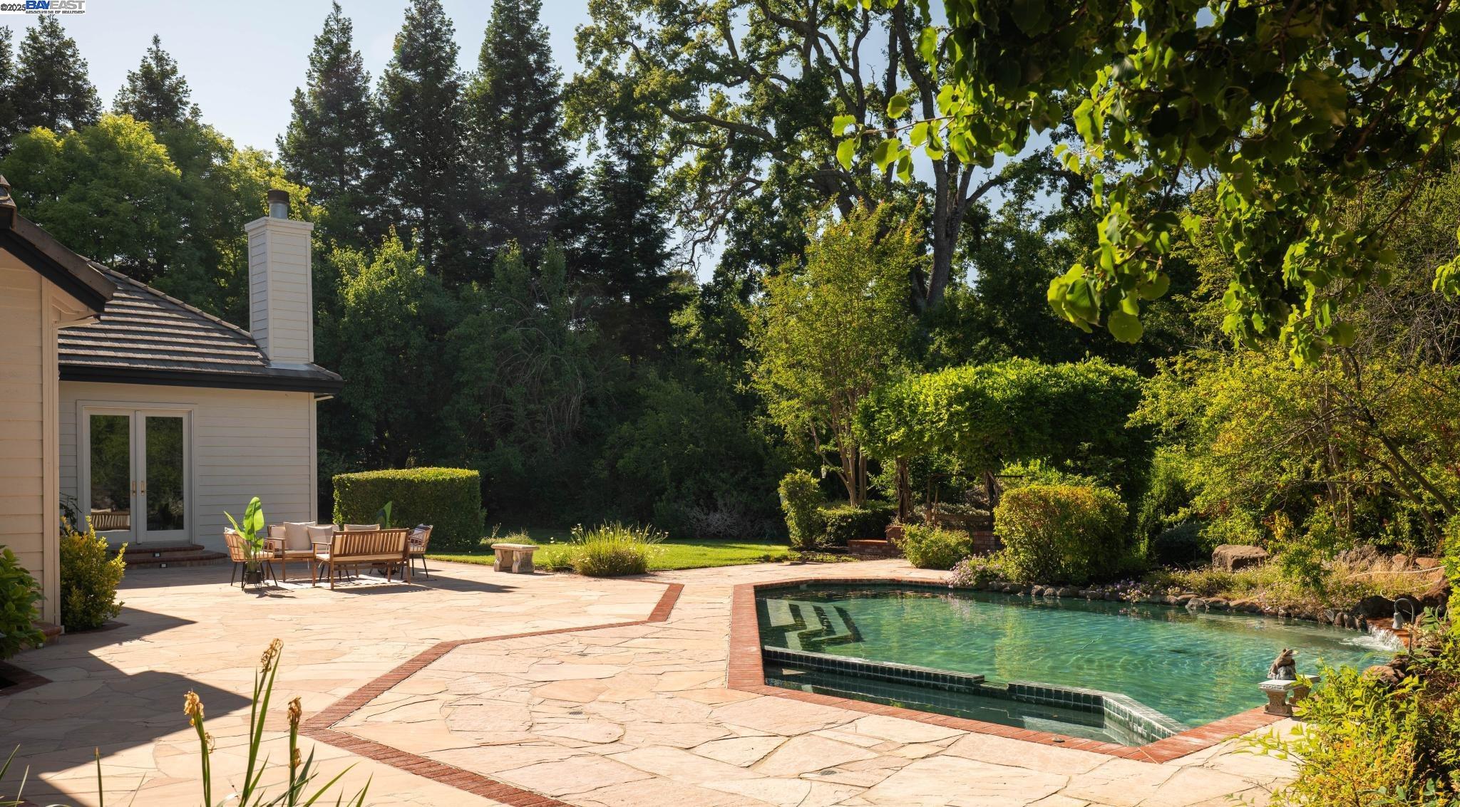 5318 Stonehurst Drive, Martinez, California 94553, 4 Bedrooms Bedrooms, 11 Rooms Rooms,3 BathroomsBathrooms,Residential,For Sale,5318 Stonehurst Drive,41103243