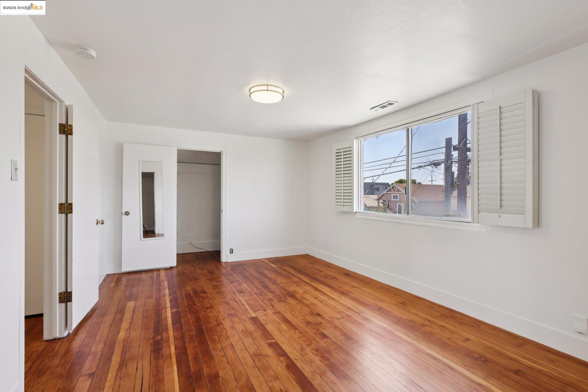 1822 40Th Ave, Oakland, California 94601, 4 Bedrooms Bedrooms, 7 Rooms Rooms,2 BathroomsBathrooms,Residential,For Sale,1822 40Th Ave,41103245