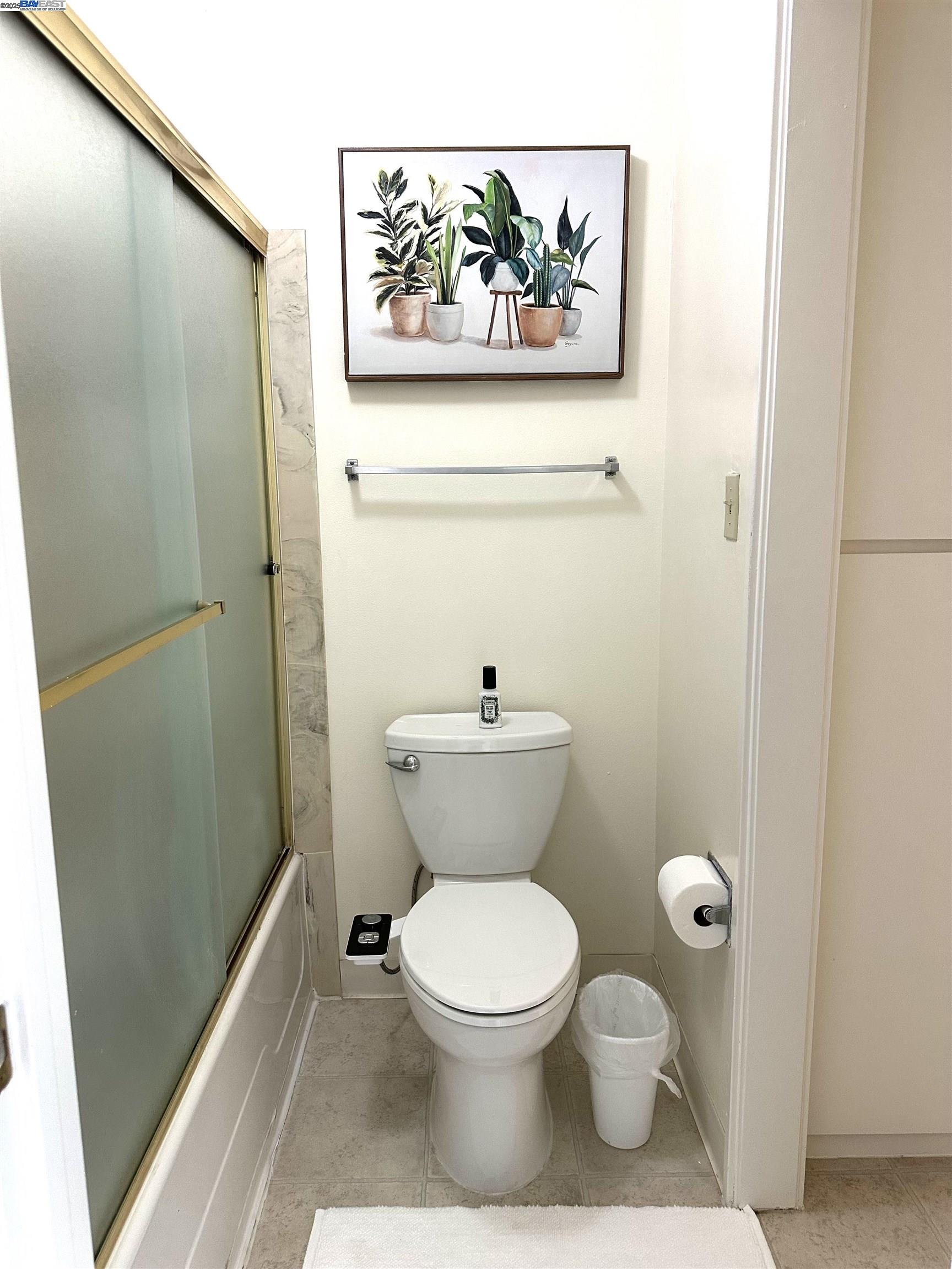 Detail Gallery Image 18 of 25 For 3521 Oleander, Alameda,  CA 94502 - 3 Beds | 1/1 Baths