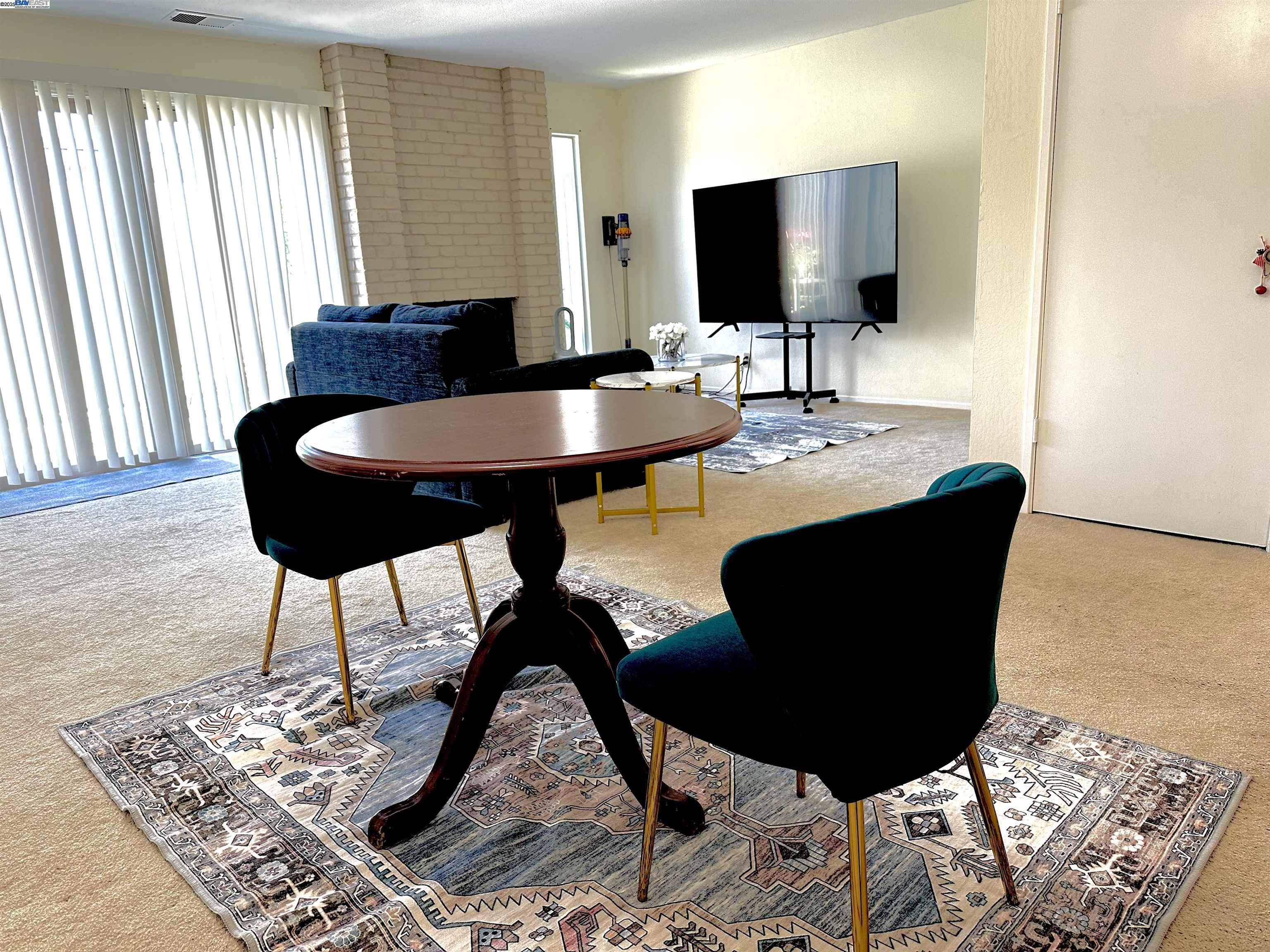 Photo #6: 41103246 Listing 