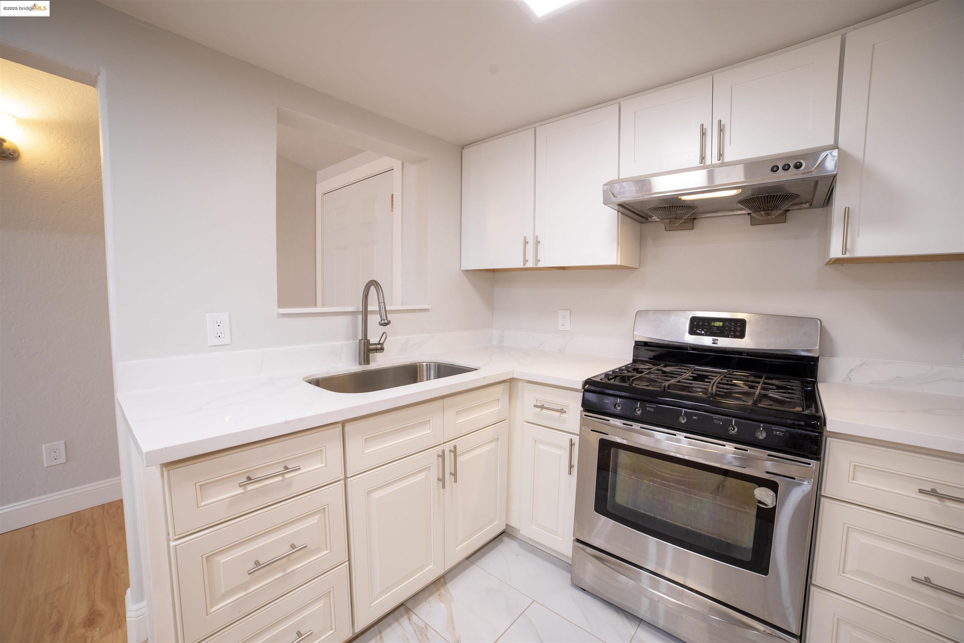 3517 Allendale Ave, Oakland, California 94619, 3 Bedrooms Bedrooms, 5 Rooms Rooms,2 BathroomsBathrooms,Residential,For Sale,3517 Allendale Ave,41103248