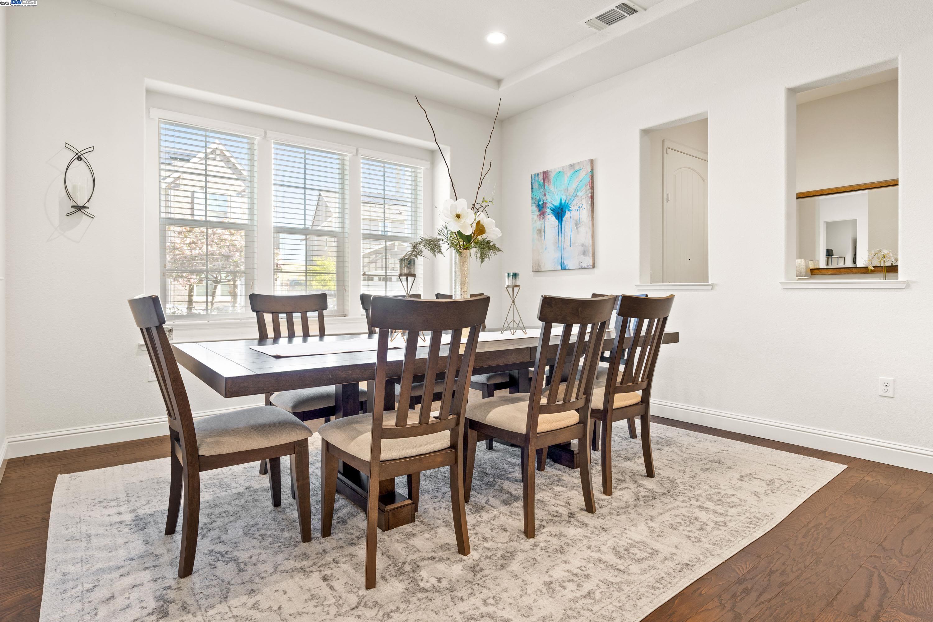 Detail Gallery Image 16 of 60 For 4440 Pine Mountain Way, Dublin,  CA 94568 - 5 Beds | 5/1 Baths