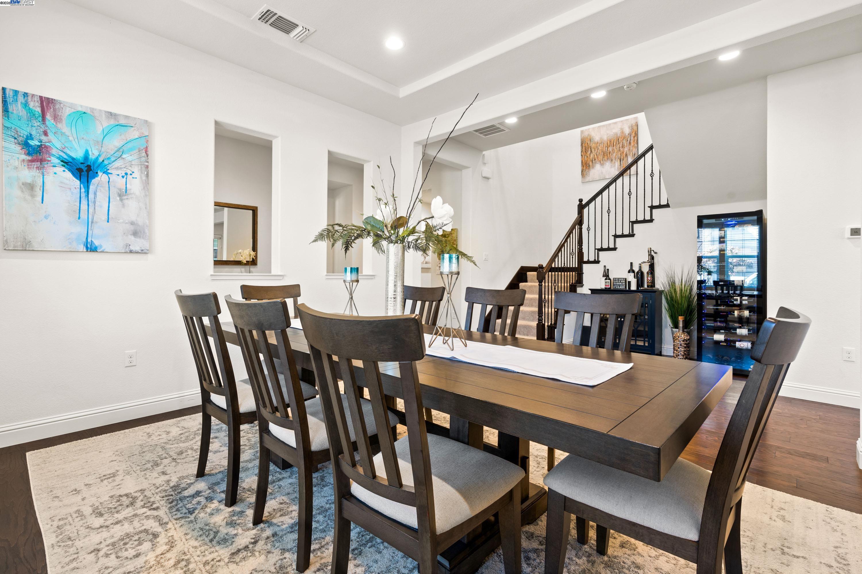 Detail Gallery Image 17 of 60 For 4440 Pine Mountain Way, Dublin,  CA 94568 - 5 Beds | 5/1 Baths
