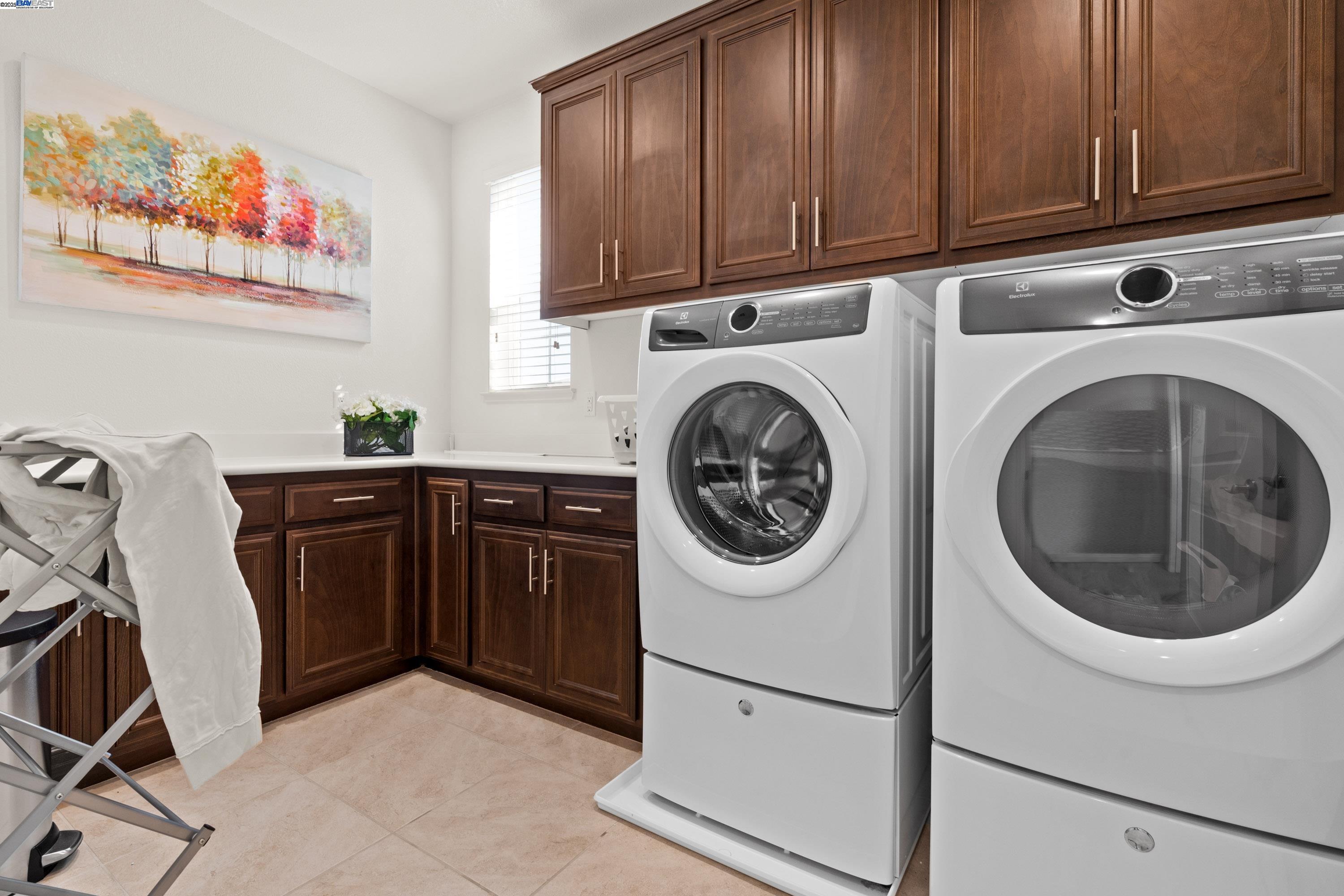 Detail Gallery Image 45 of 60 For 4440 Pine Mountain Way, Dublin,  CA 94568 - 5 Beds | 5/1 Baths