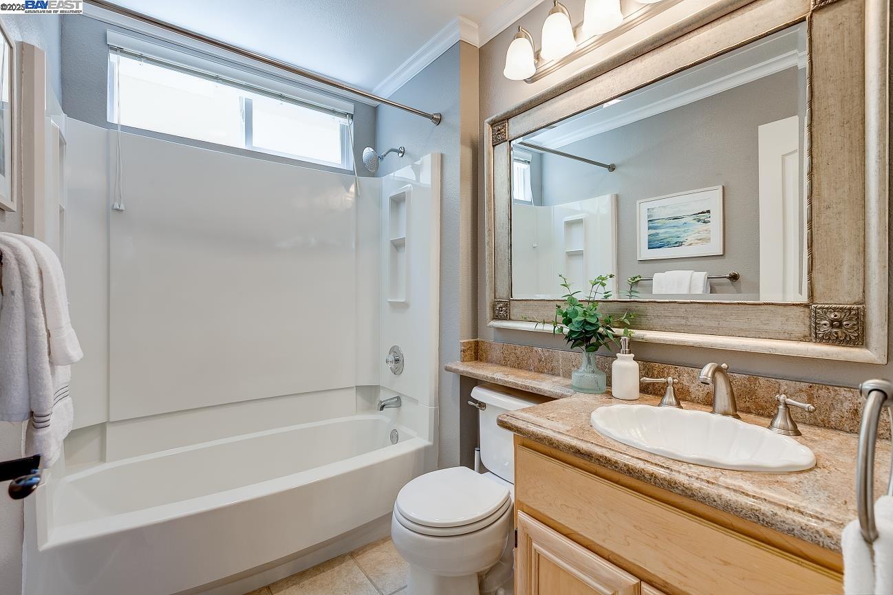 Detail Gallery Image 17 of 32 For 203 Azalea Ln, San Ramon,  CA 94582 - 4 Beds | 3 Baths
