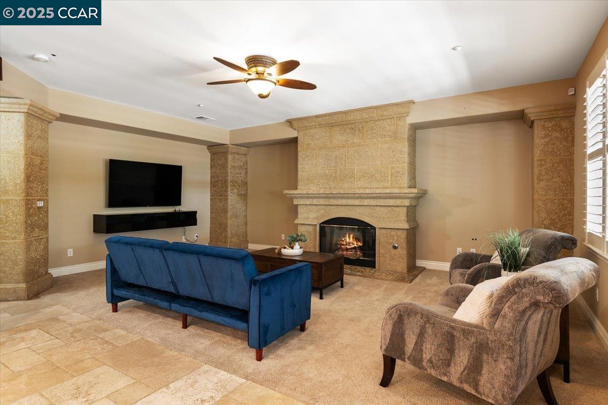 Detail Gallery Image 11 of 47 For 1669 Albani Place, Brentwood,  CA 94513 - 5 Beds | 3/1 Baths