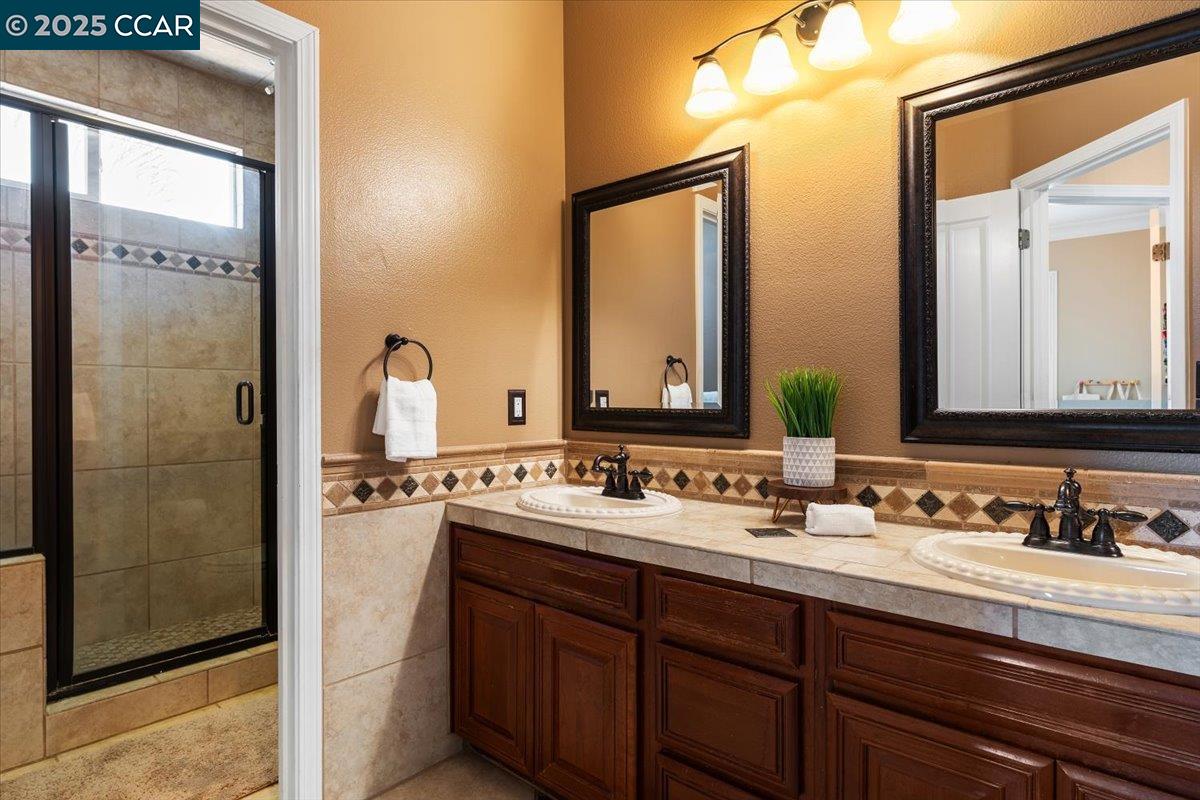 Detail Gallery Image 33 of 47 For 1669 Albani Place, Brentwood,  CA 94513 - 5 Beds | 3/1 Baths