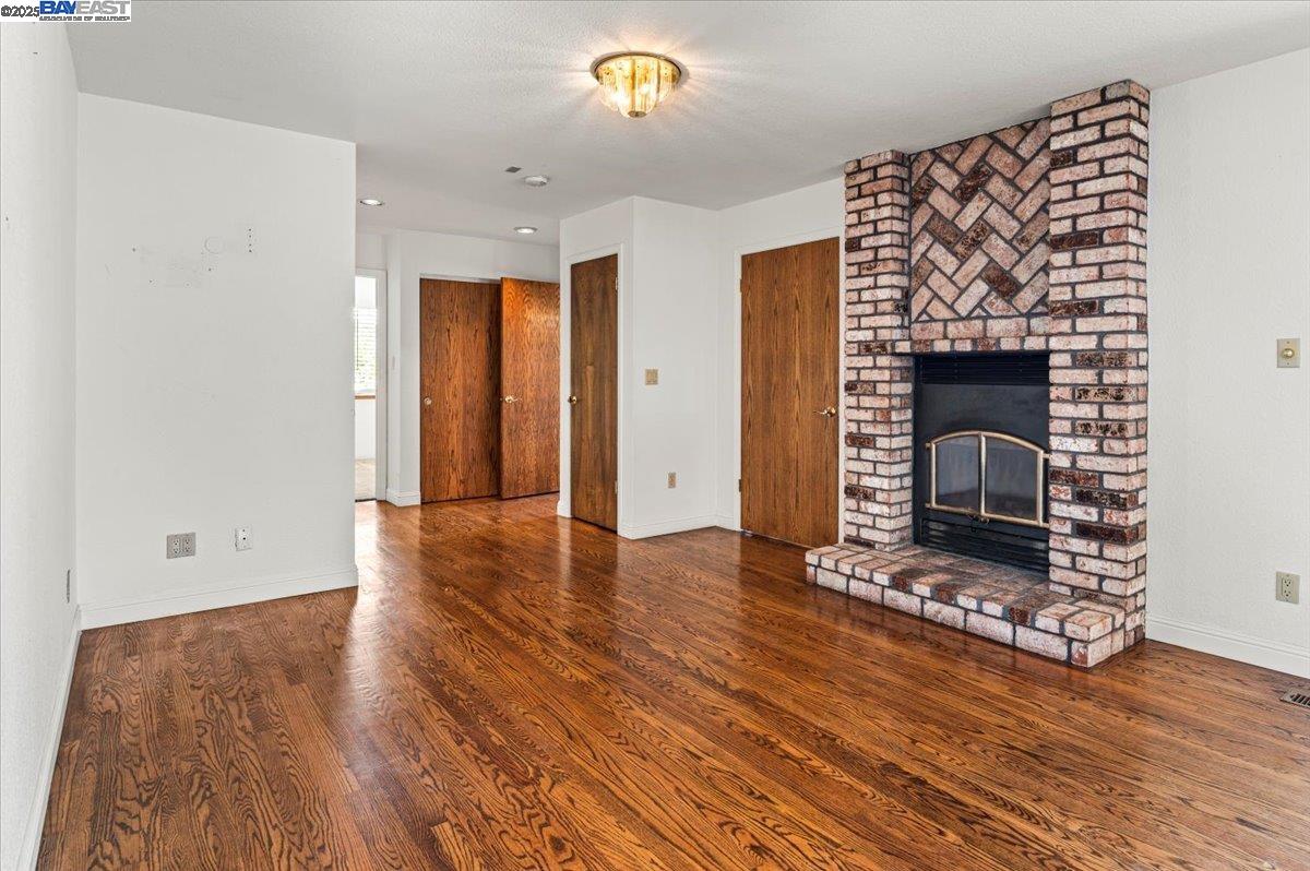 4095 Robin Ln, Castro Valley, California 94546, 4 Bedrooms Bedrooms, 8 Rooms Rooms,3 BathroomsBathrooms,Residential,For Sale,4095 Robin Ln,41103263