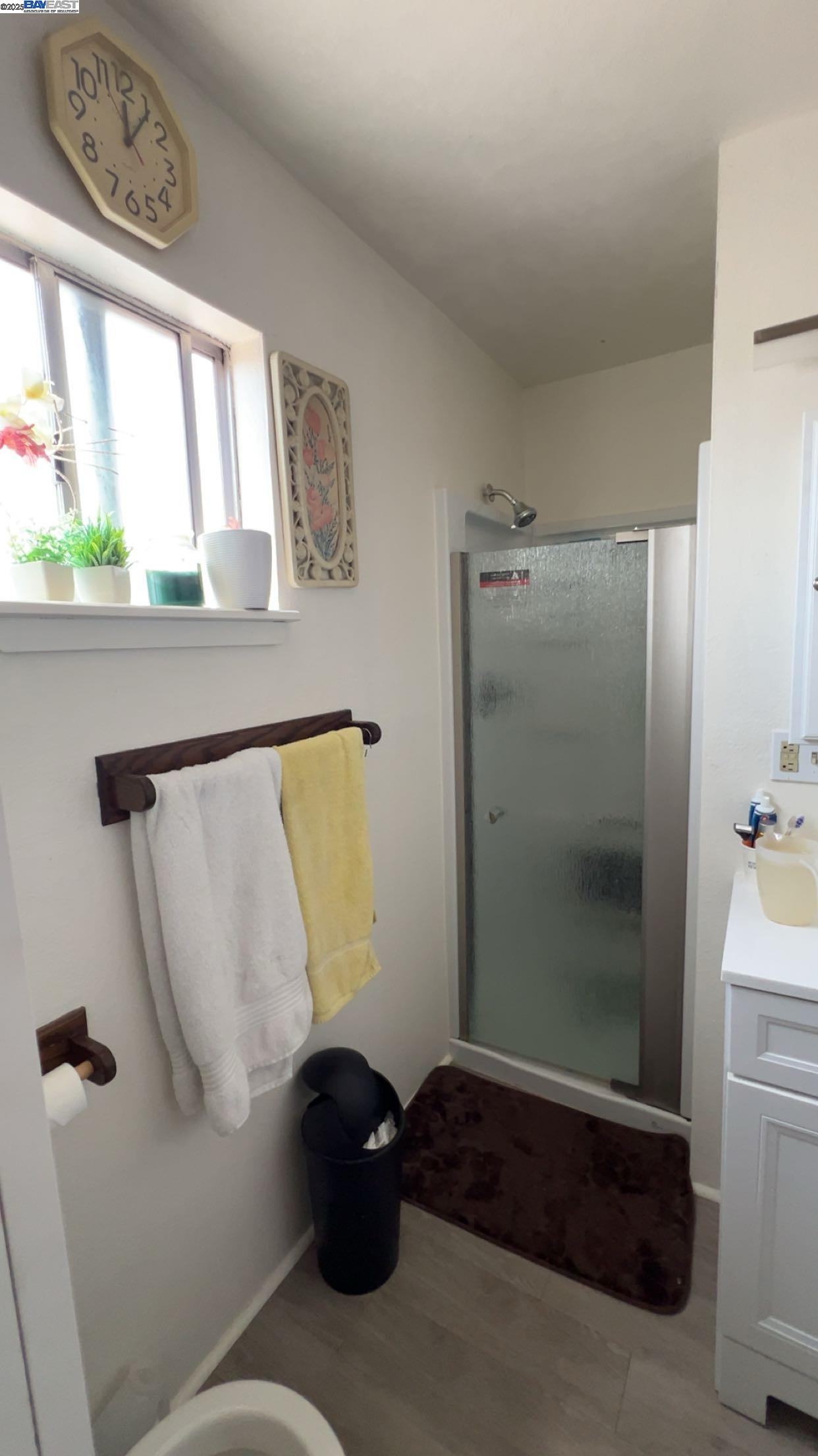 25936 Peterman Ave, Hayward, California 94545, 5 Bedrooms Bedrooms, 9 Rooms Rooms,3 BathroomsBathrooms,Residential,For Sale,25936 Peterman Ave,41103266