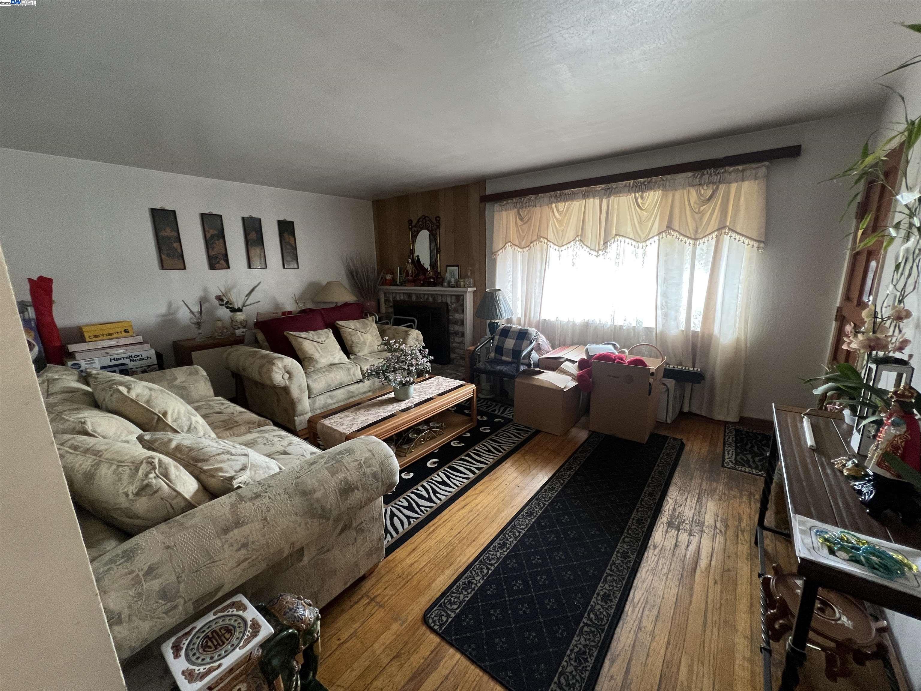 25936 Peterman Ave, Hayward, California 94545, 5 Bedrooms Bedrooms, 9 Rooms Rooms,3 BathroomsBathrooms,Residential,For Sale,25936 Peterman Ave,41103266