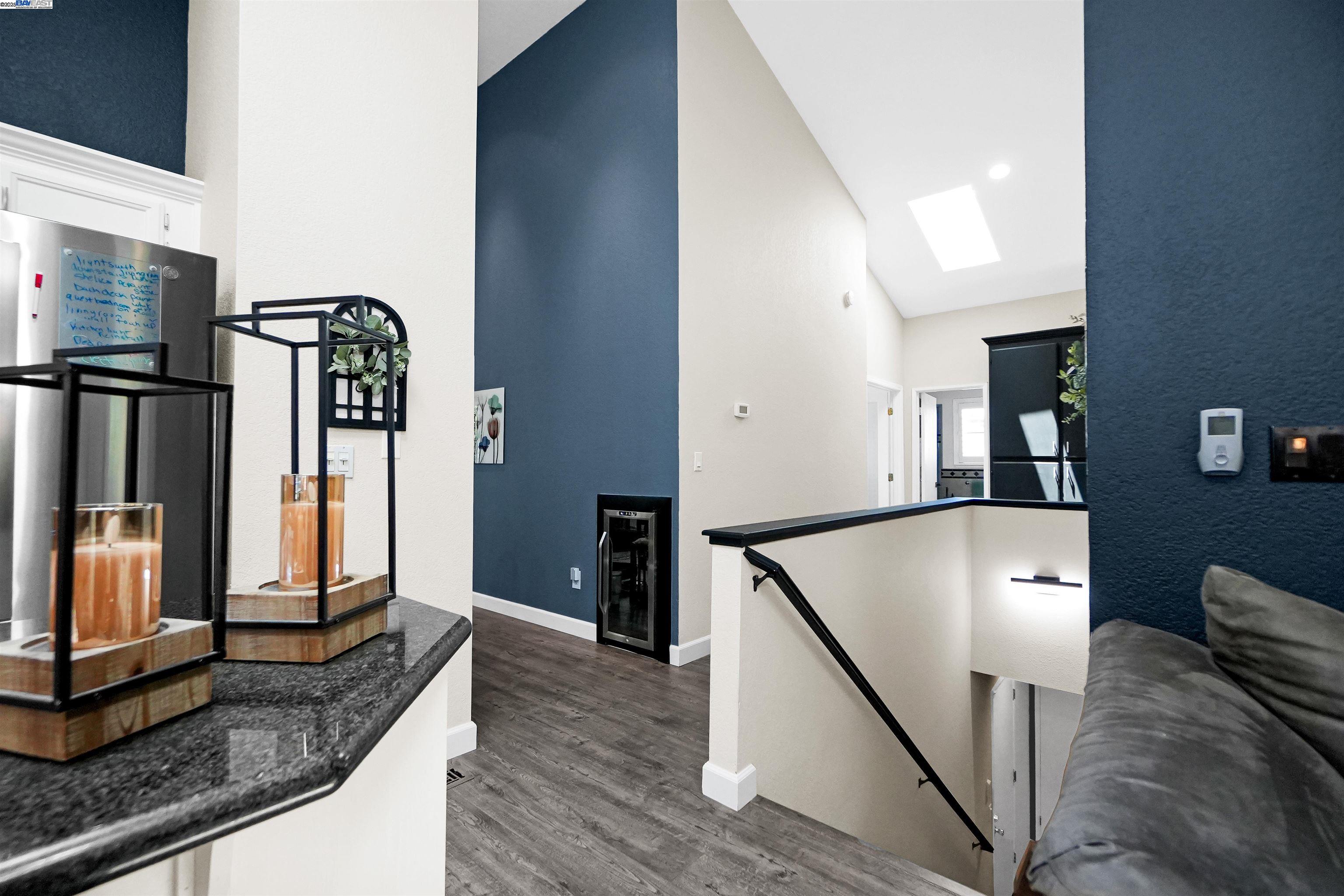 23380 Lakeridge Avenue, Hayward, California 94541, 3 Bedrooms Bedrooms, 7 Rooms Rooms,3 BathroomsBathrooms,Residential,For Sale,23380 Lakeridge Avenue,41103267