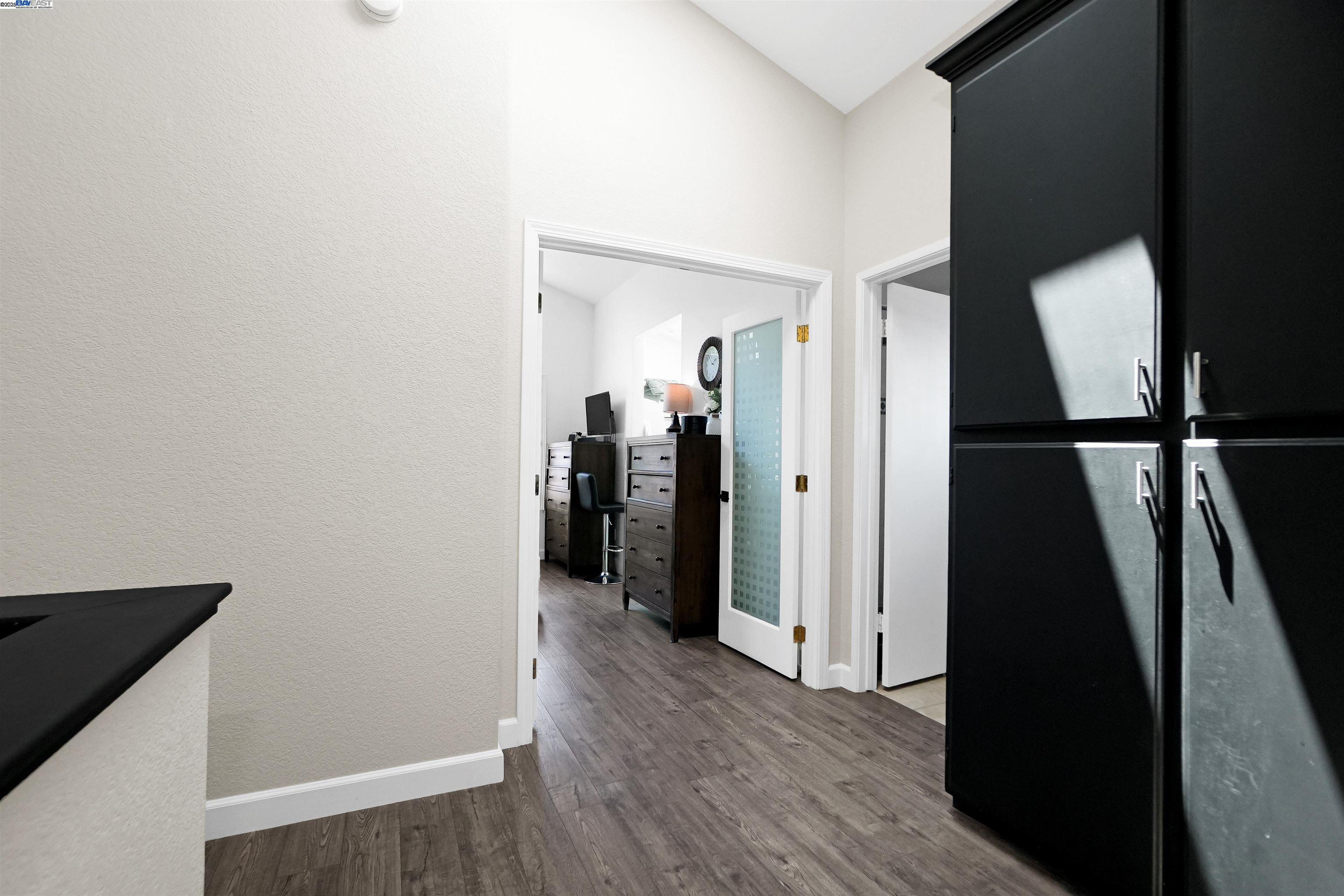 23380 Lakeridge Avenue, Hayward, California 94541, 3 Bedrooms Bedrooms, 7 Rooms Rooms,3 BathroomsBathrooms,Residential,For Sale,23380 Lakeridge Avenue,41103267