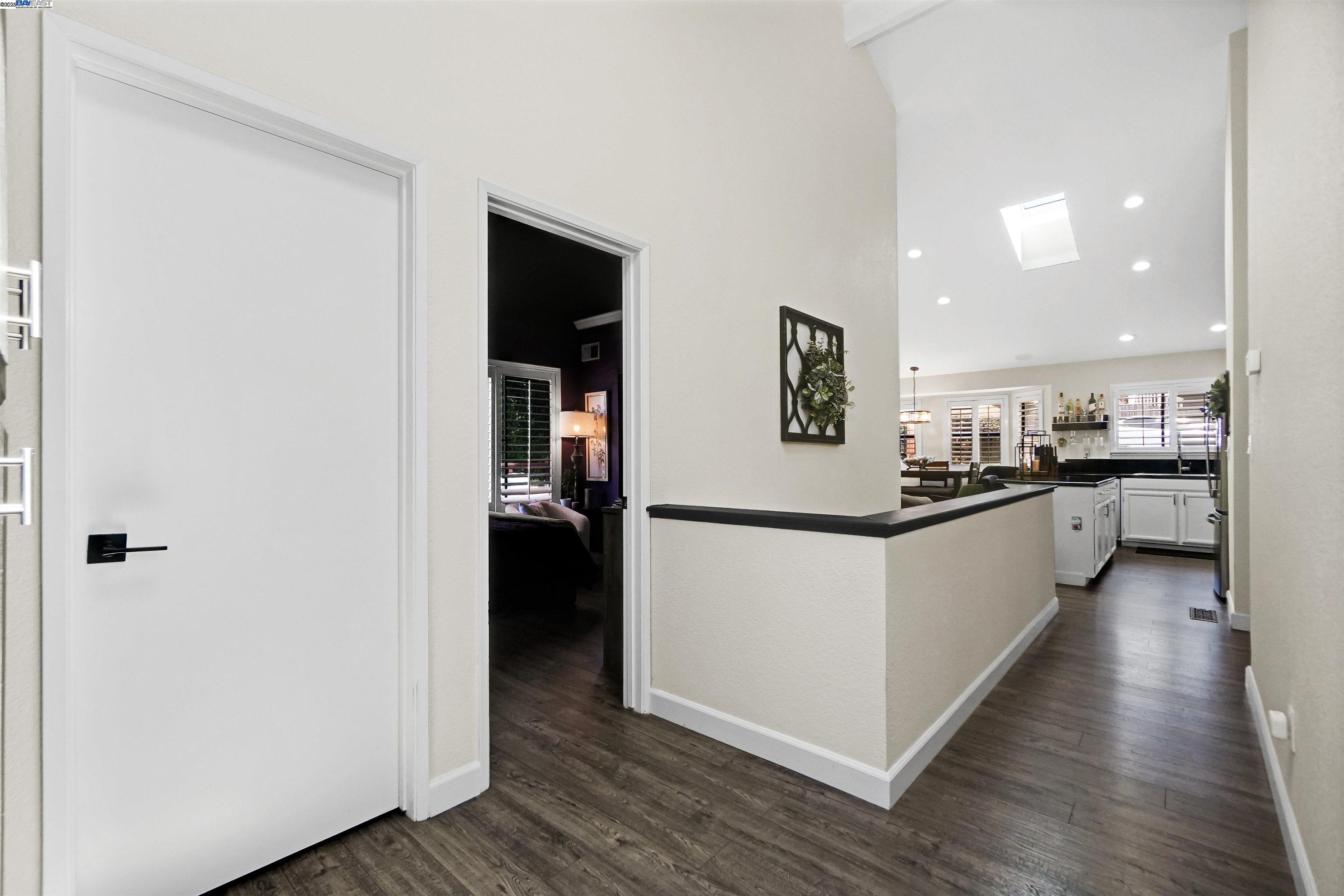 23380 Lakeridge Avenue, Hayward, California 94541, 3 Bedrooms Bedrooms, 7 Rooms Rooms,3 BathroomsBathrooms,Residential,For Sale,23380 Lakeridge Avenue,41103267