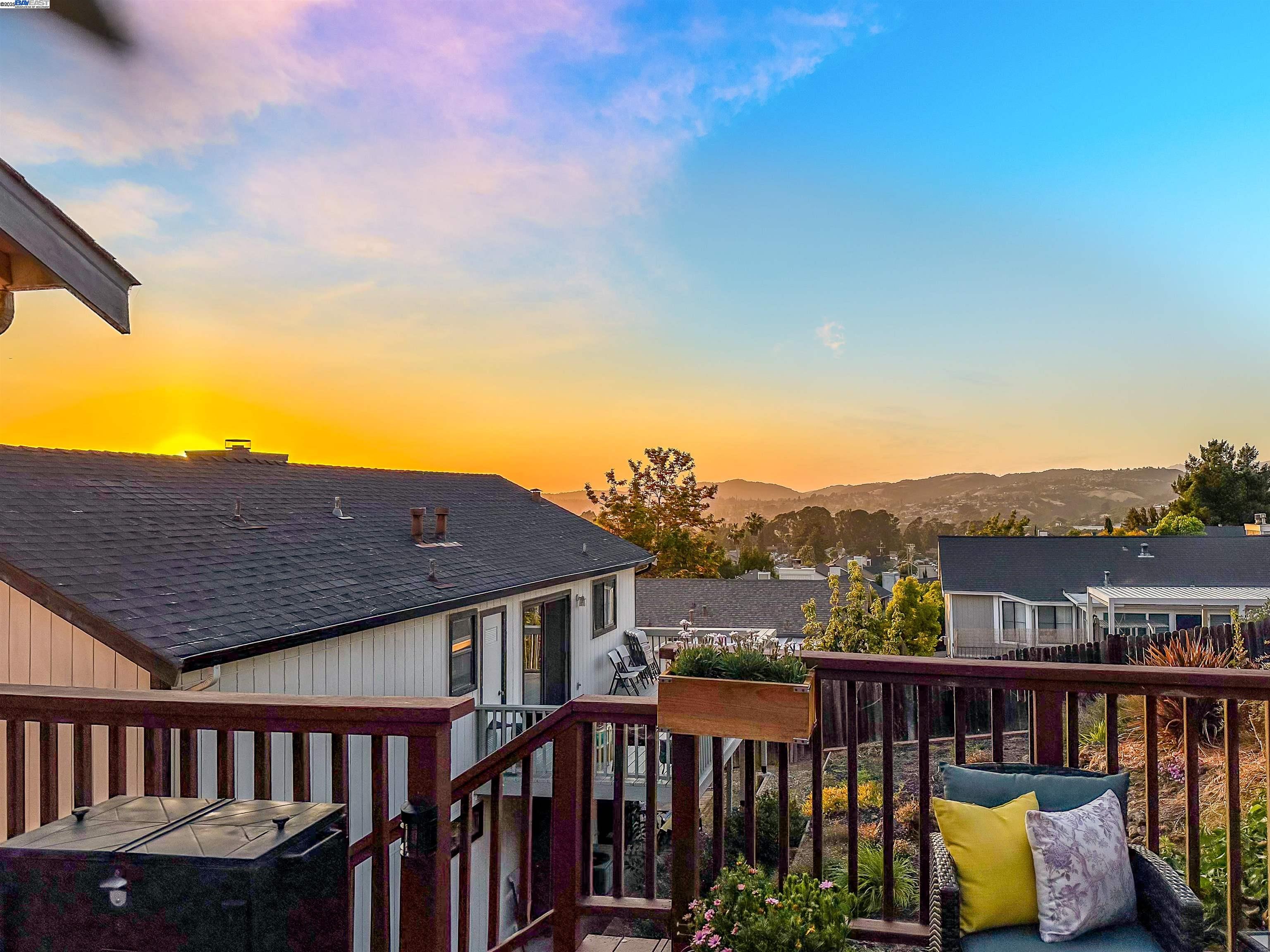 23380 Lakeridge Avenue, Hayward, California 94541, 3 Bedrooms Bedrooms, 7 Rooms Rooms,3 BathroomsBathrooms,Residential,For Sale,23380 Lakeridge Avenue,41103267