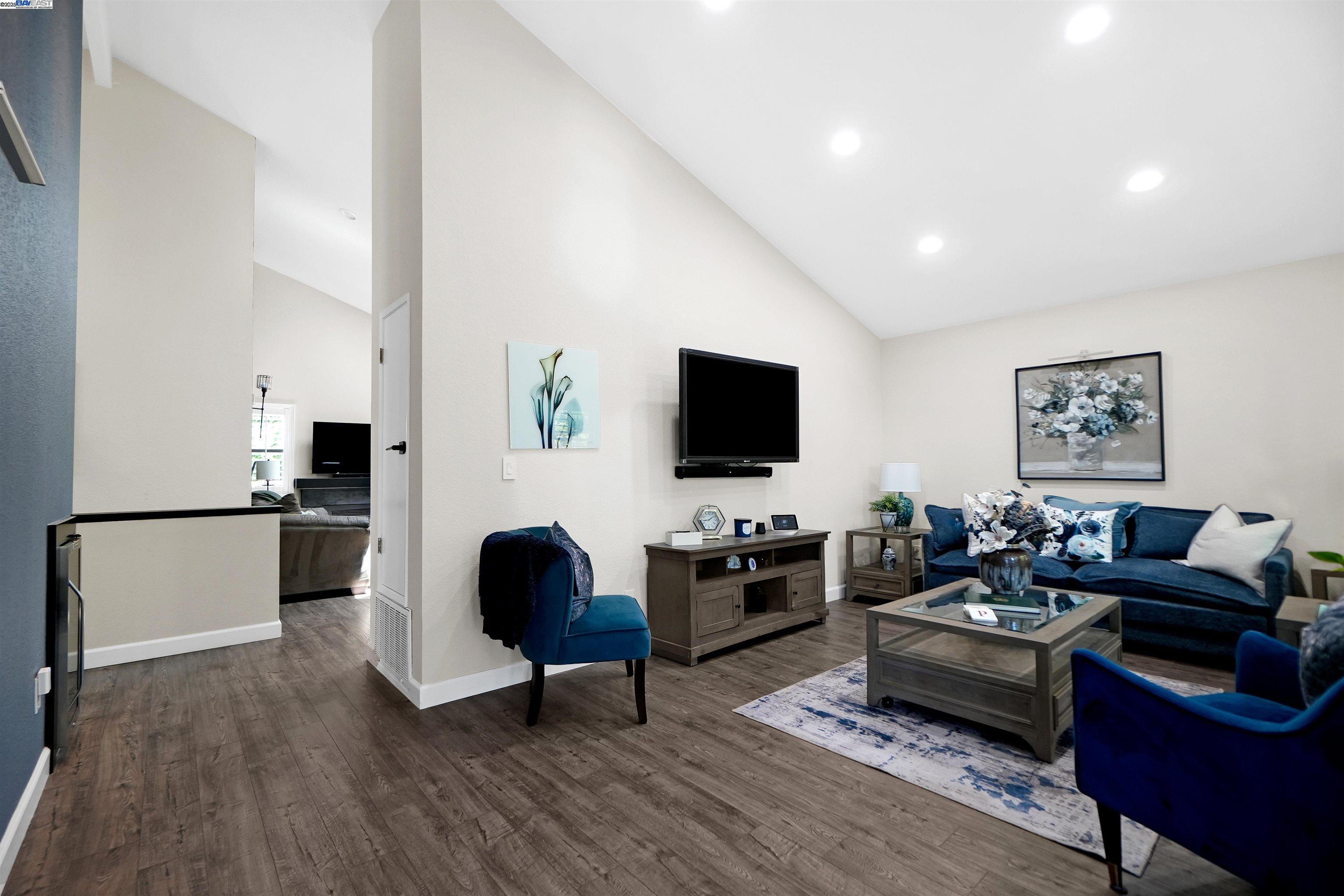 23380 Lakeridge Avenue, Hayward, California 94541, 3 Bedrooms Bedrooms, 7 Rooms Rooms,3 BathroomsBathrooms,Residential,For Sale,23380 Lakeridge Avenue,41103267
